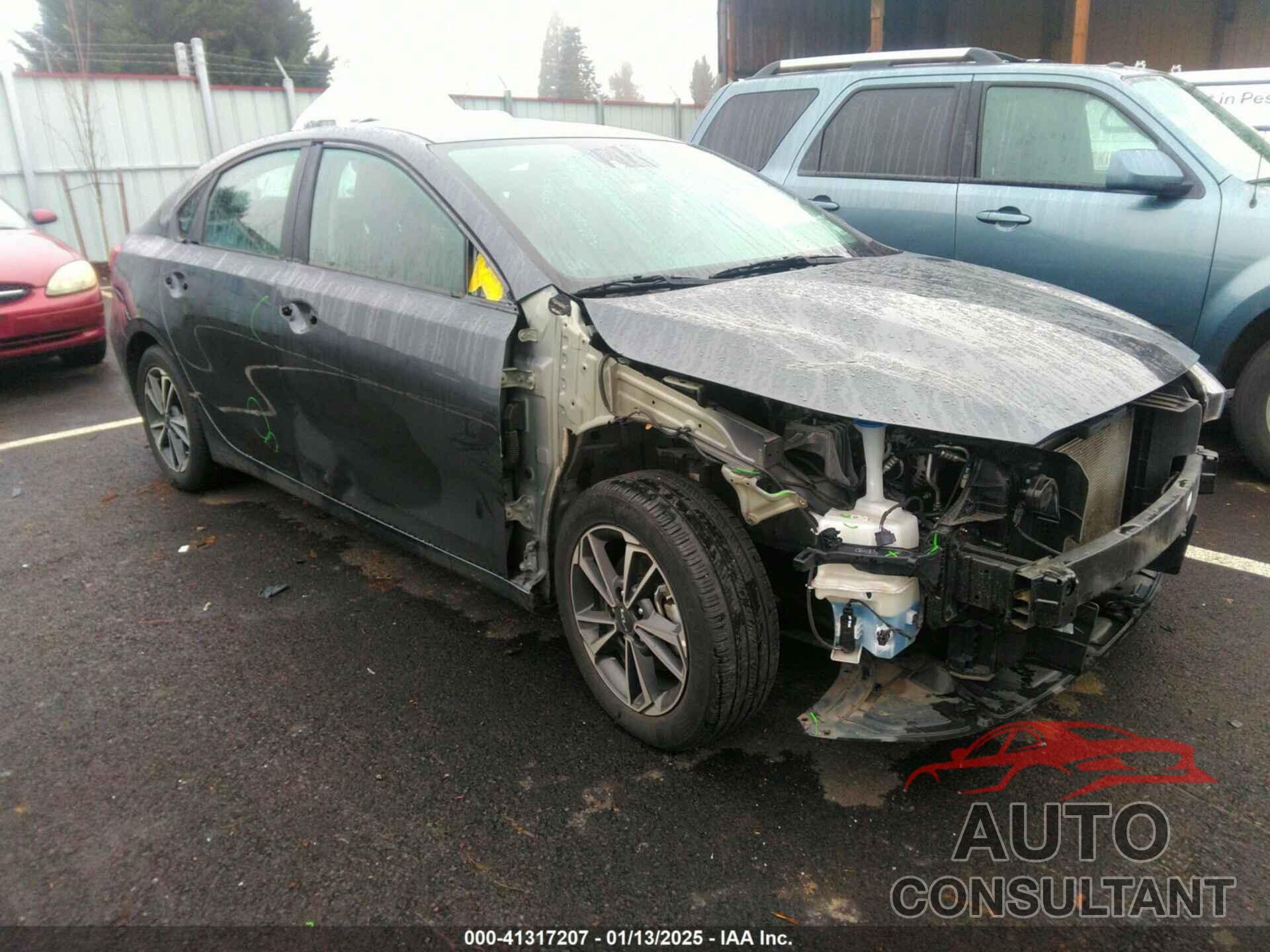 KIA FORTE 2023 - 3KPF24AD0PE603853