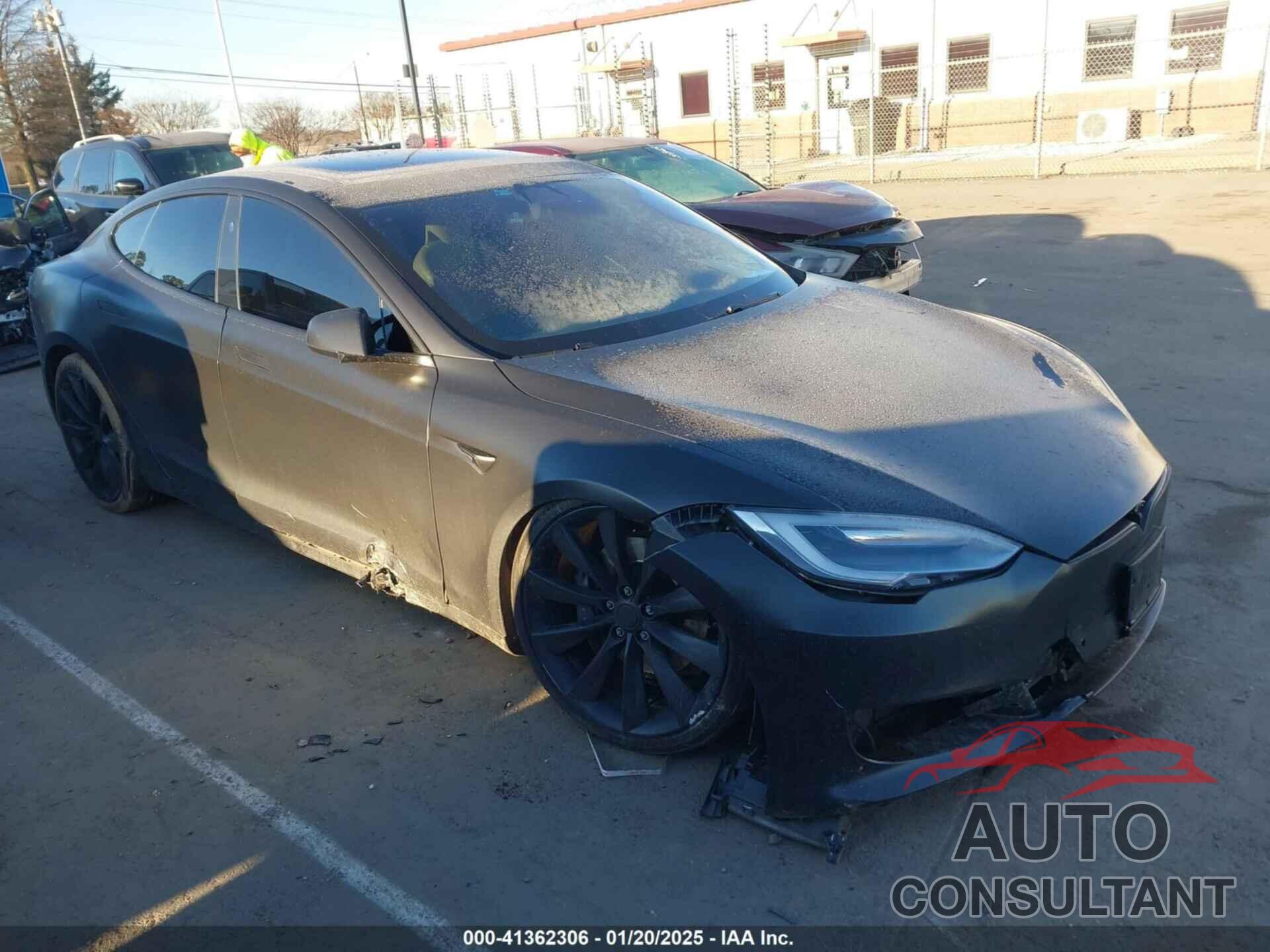 TESLA MODEL S 2017 - 5YJSA1E25HF186217