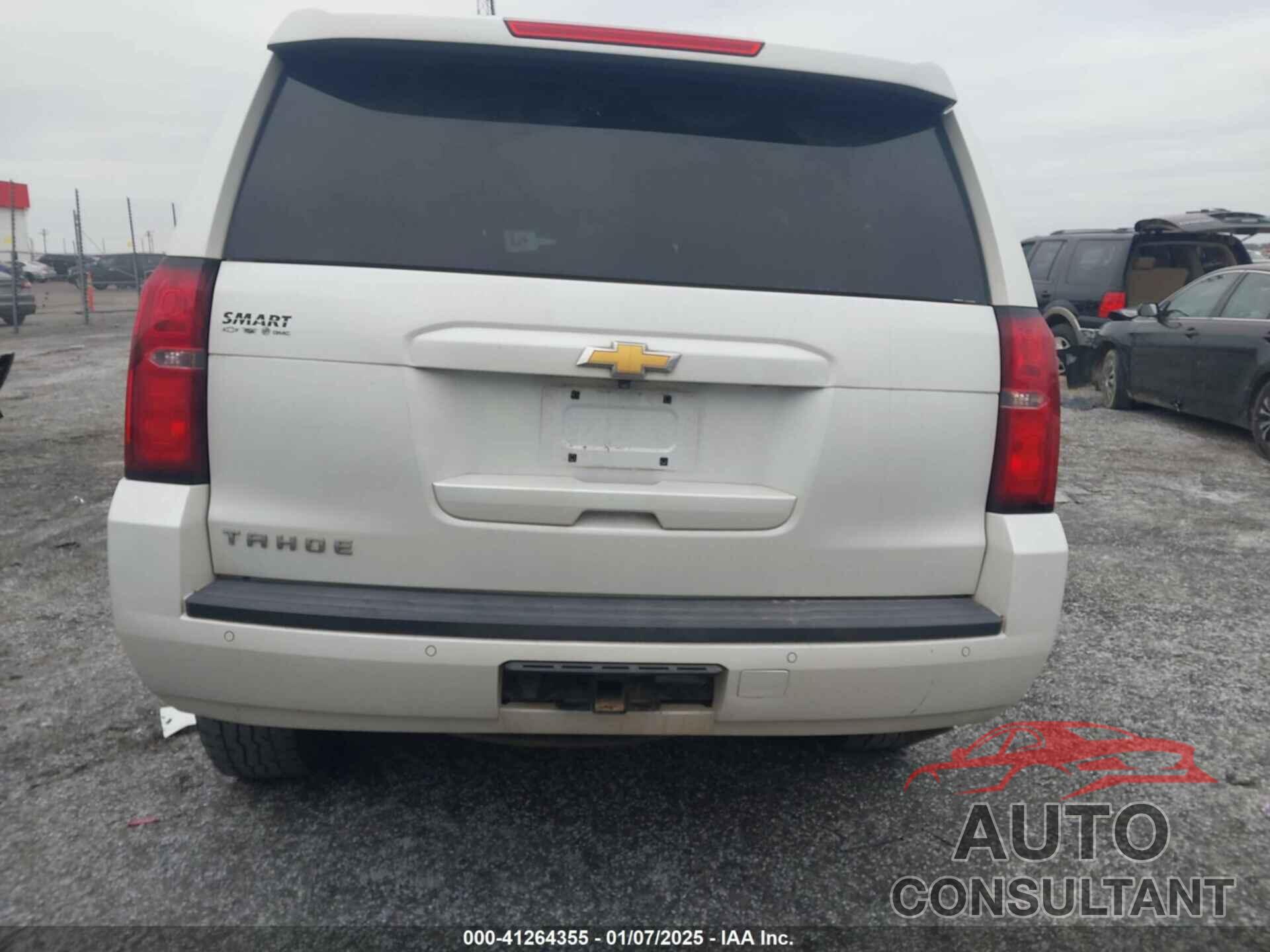 CHEVROLET TAHOE 2017 - 1GNSCBKC8HR124132