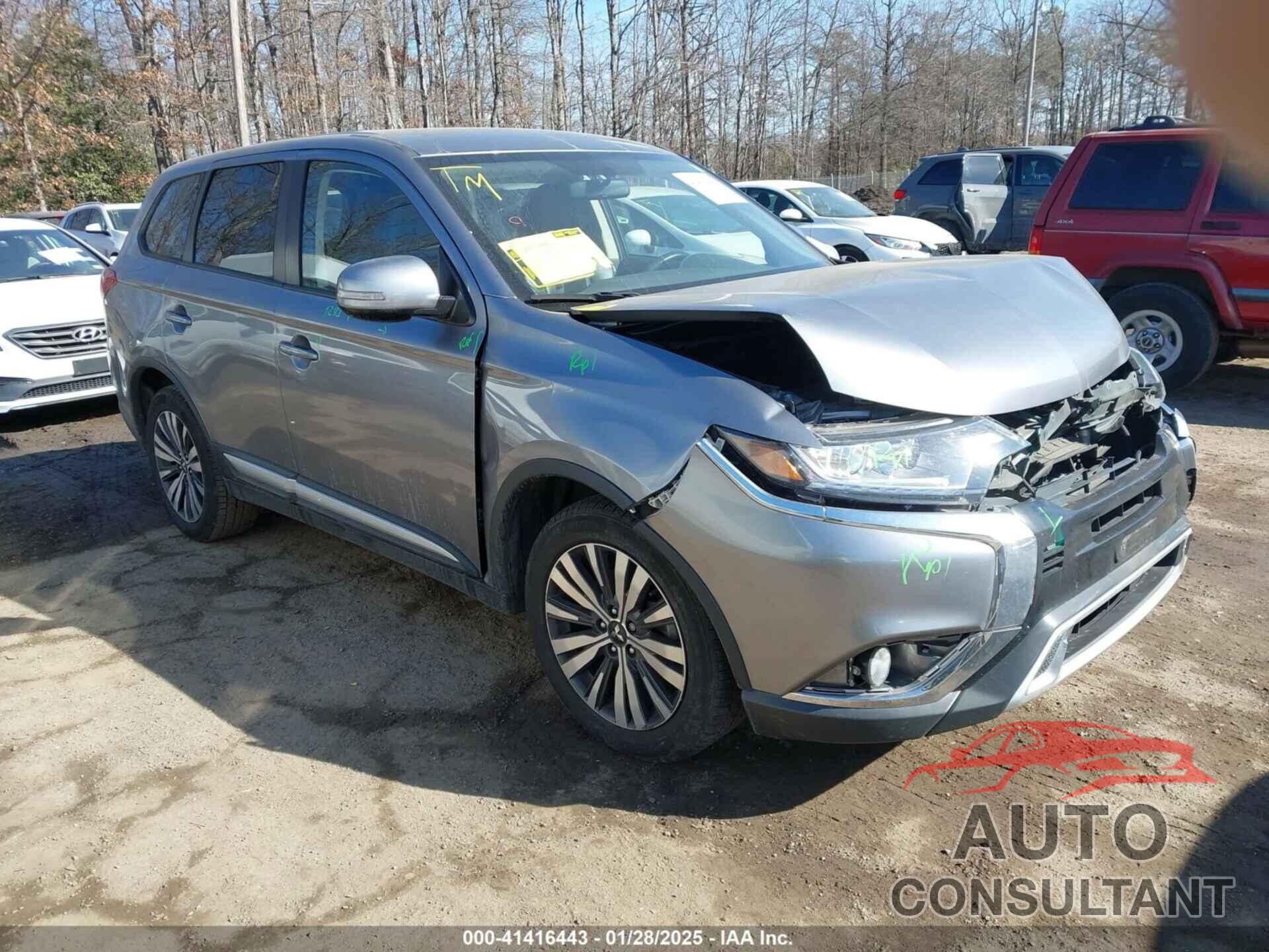 MITSUBISHI OUTLANDER 2019 - JA4AD3A38KZ051757