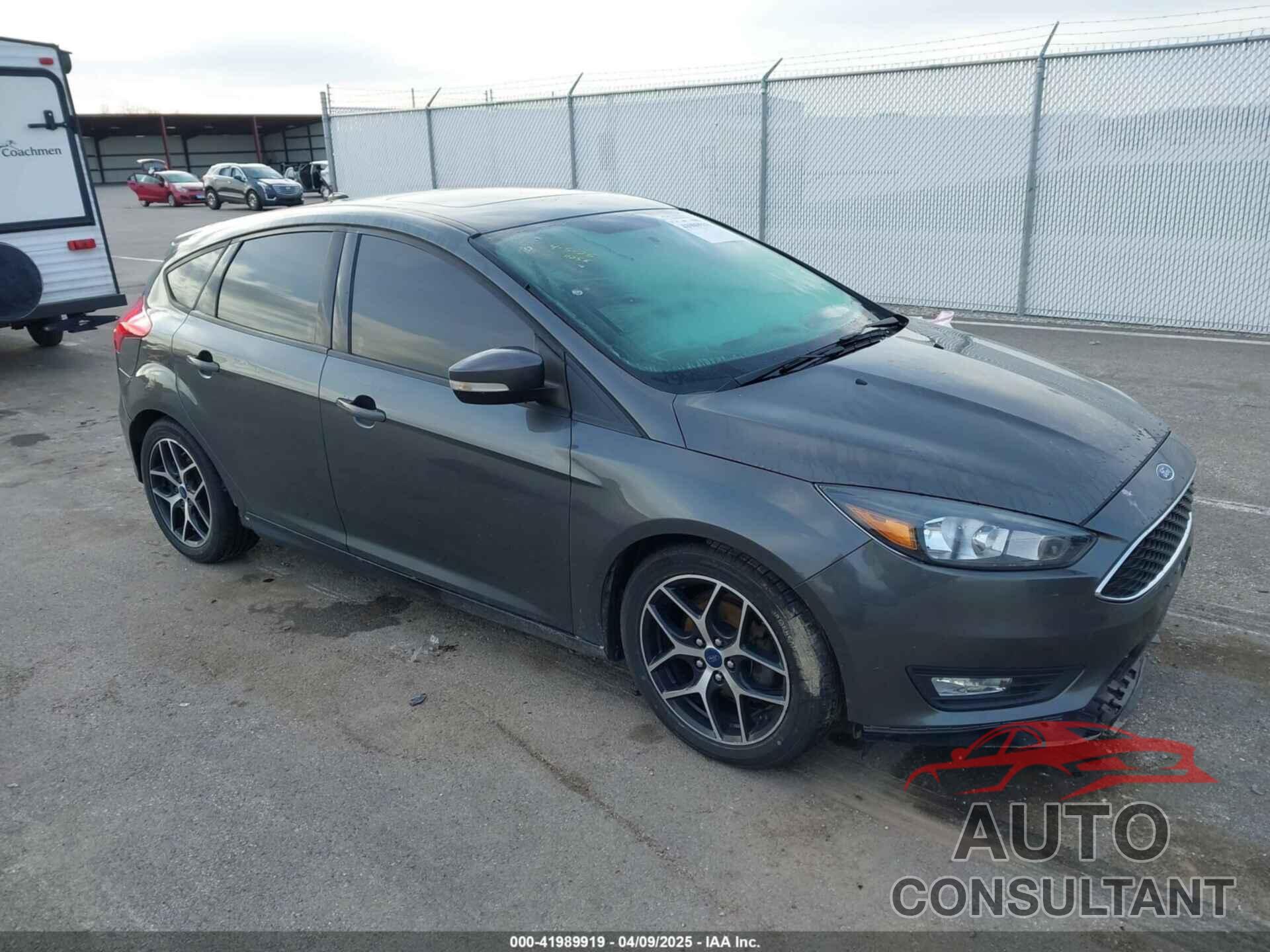 FORD FOCUS 2017 - 1FADP3M29HL266577