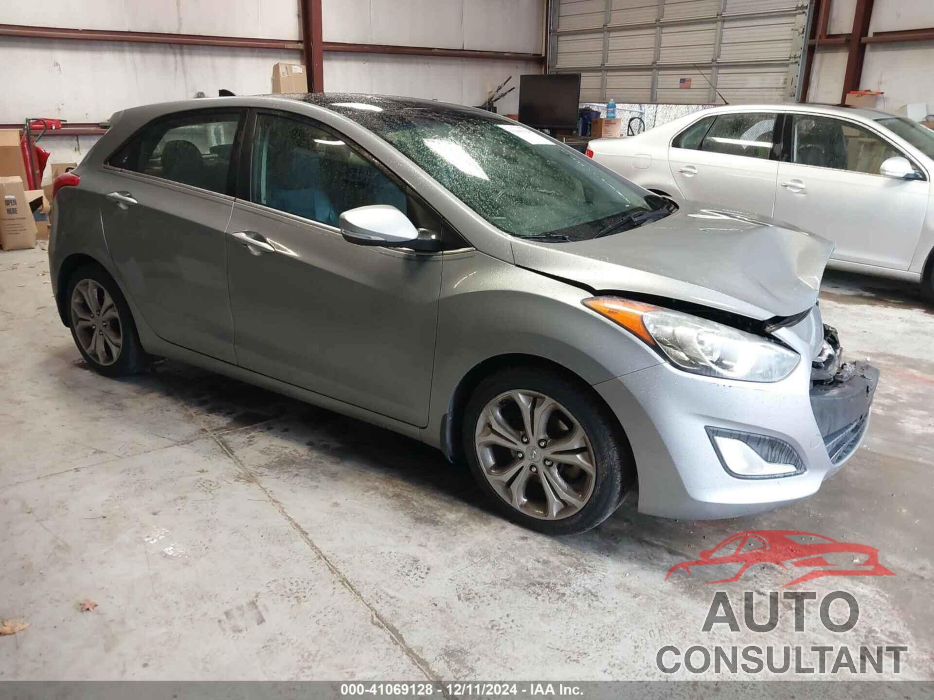 HYUNDAI ELANTRA GT 2013 - KMHD35LE8DU127246