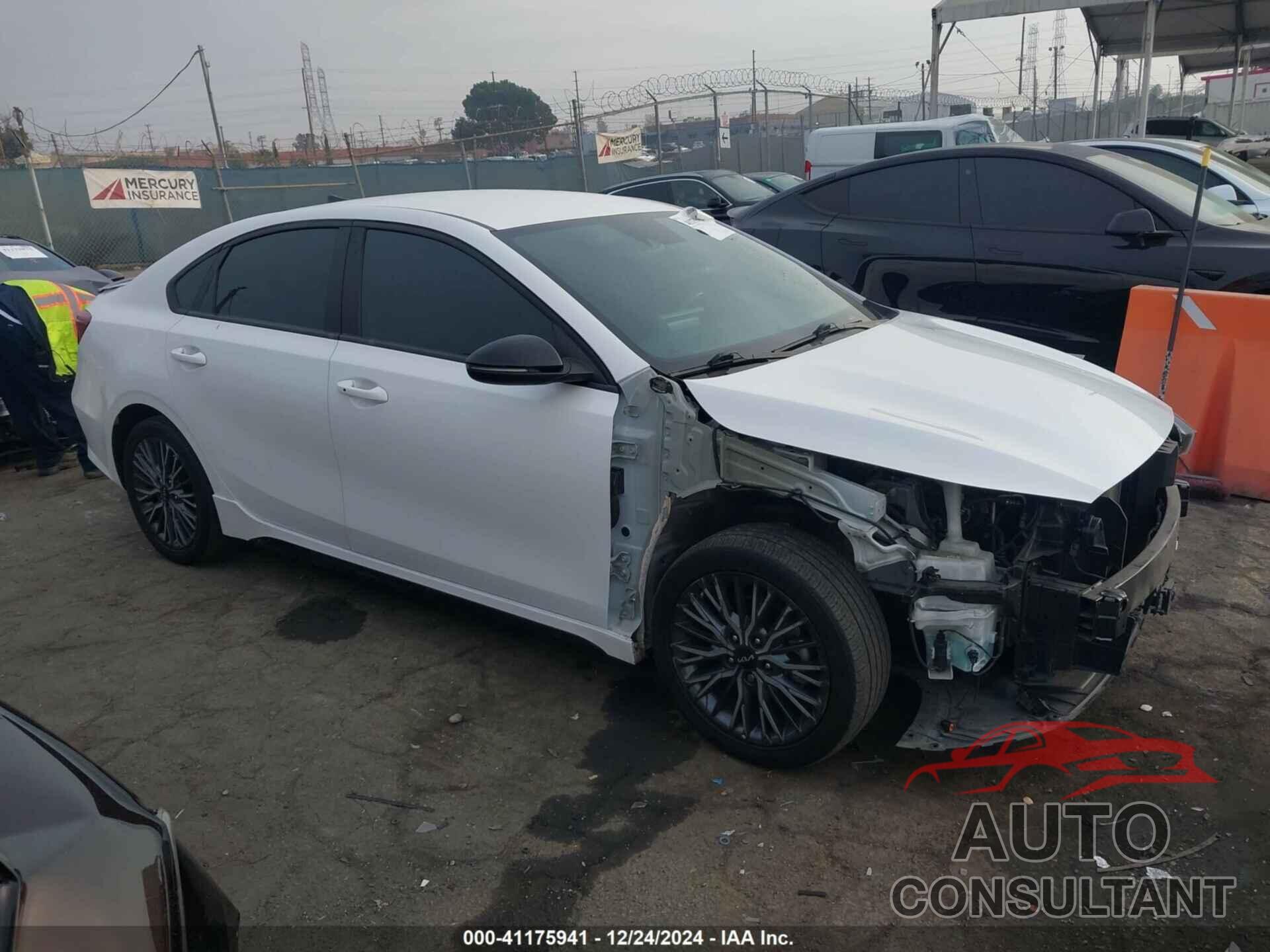 KIA FORTE 2023 - 3KPF54AD5PE589052