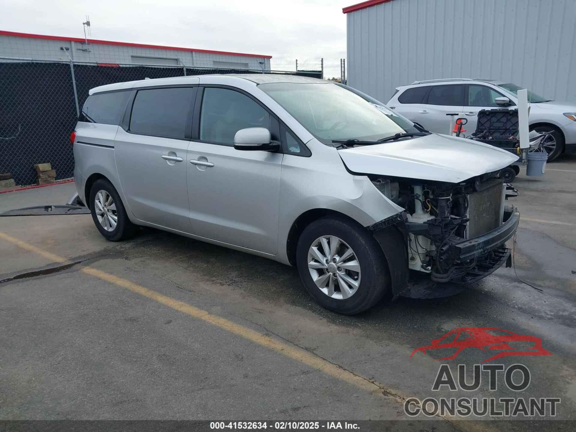 KIA SEDONA 2017 - KNDMA5C14H6285021