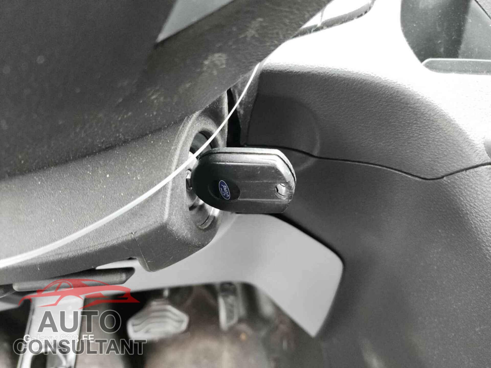 FORD TRANSIT 2017 - 1FTYR1YM7HKB33246