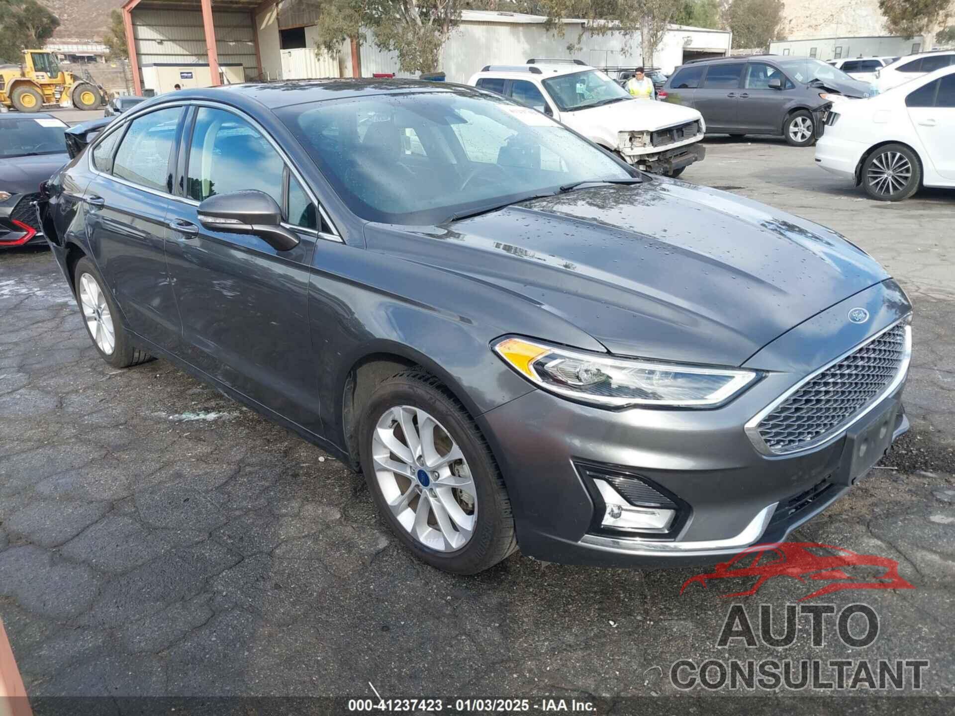FORD FUSION 2020 - 3FA6P0SU9LR229244