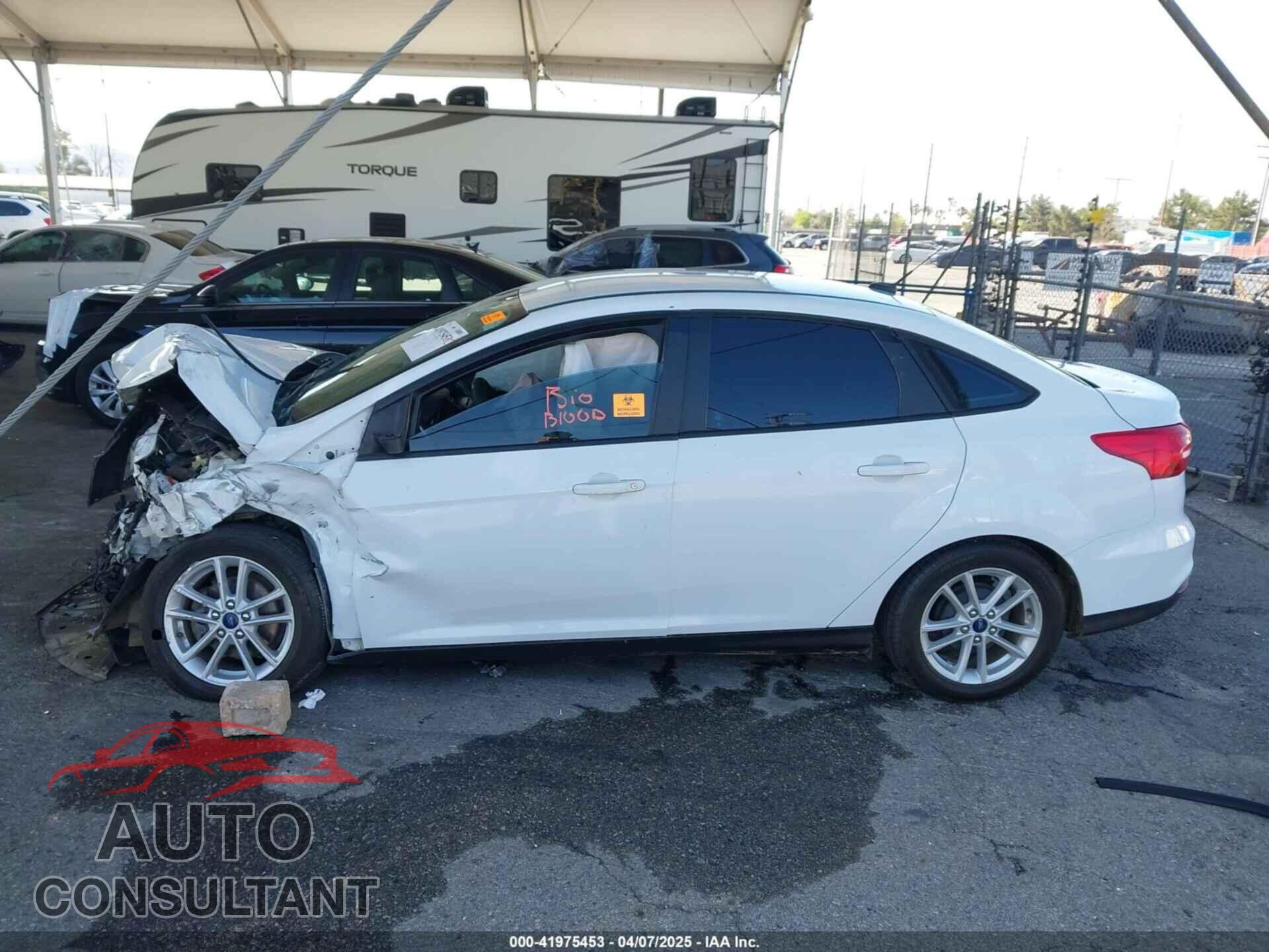 FORD FOCUS 2017 - 1FADP3F2XHL300331