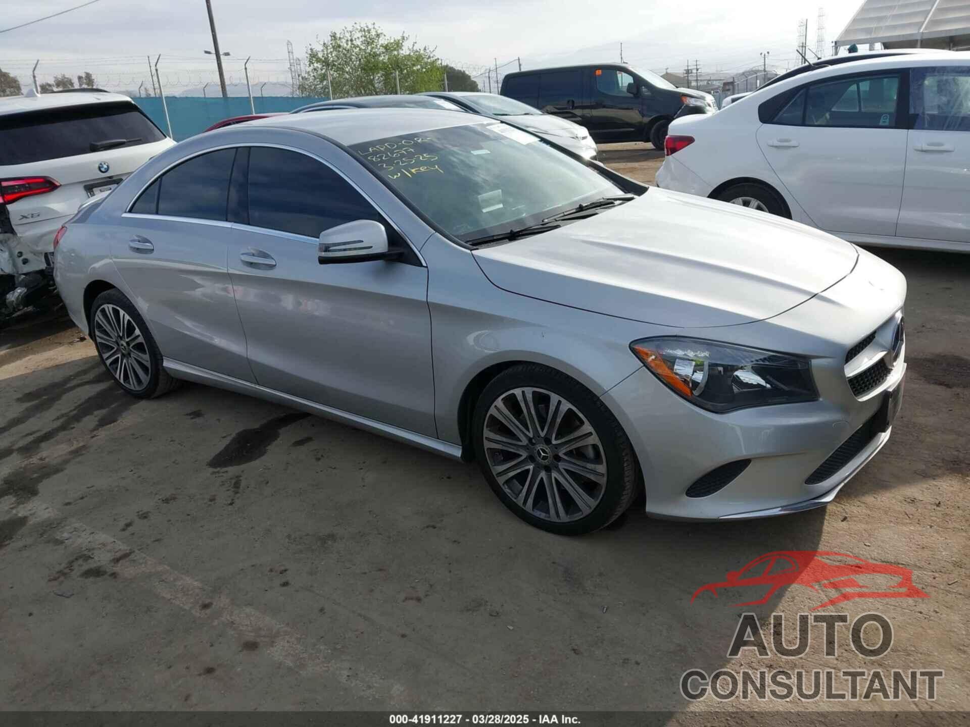 MERCEDES-BENZ CLA 250 2019 - WDDSJ4EB3KN740161