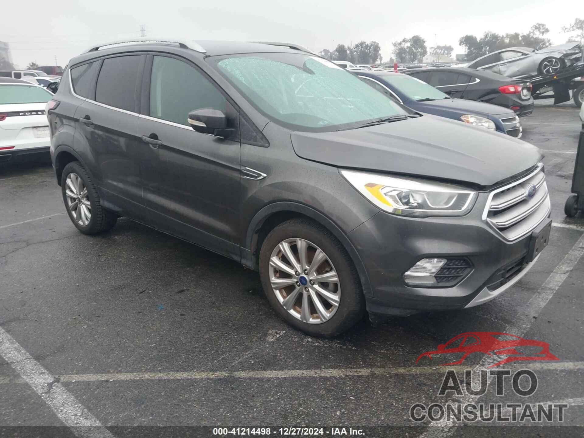 FORD ESCAPE 2017 - 1FMCU0JD3HUD27981