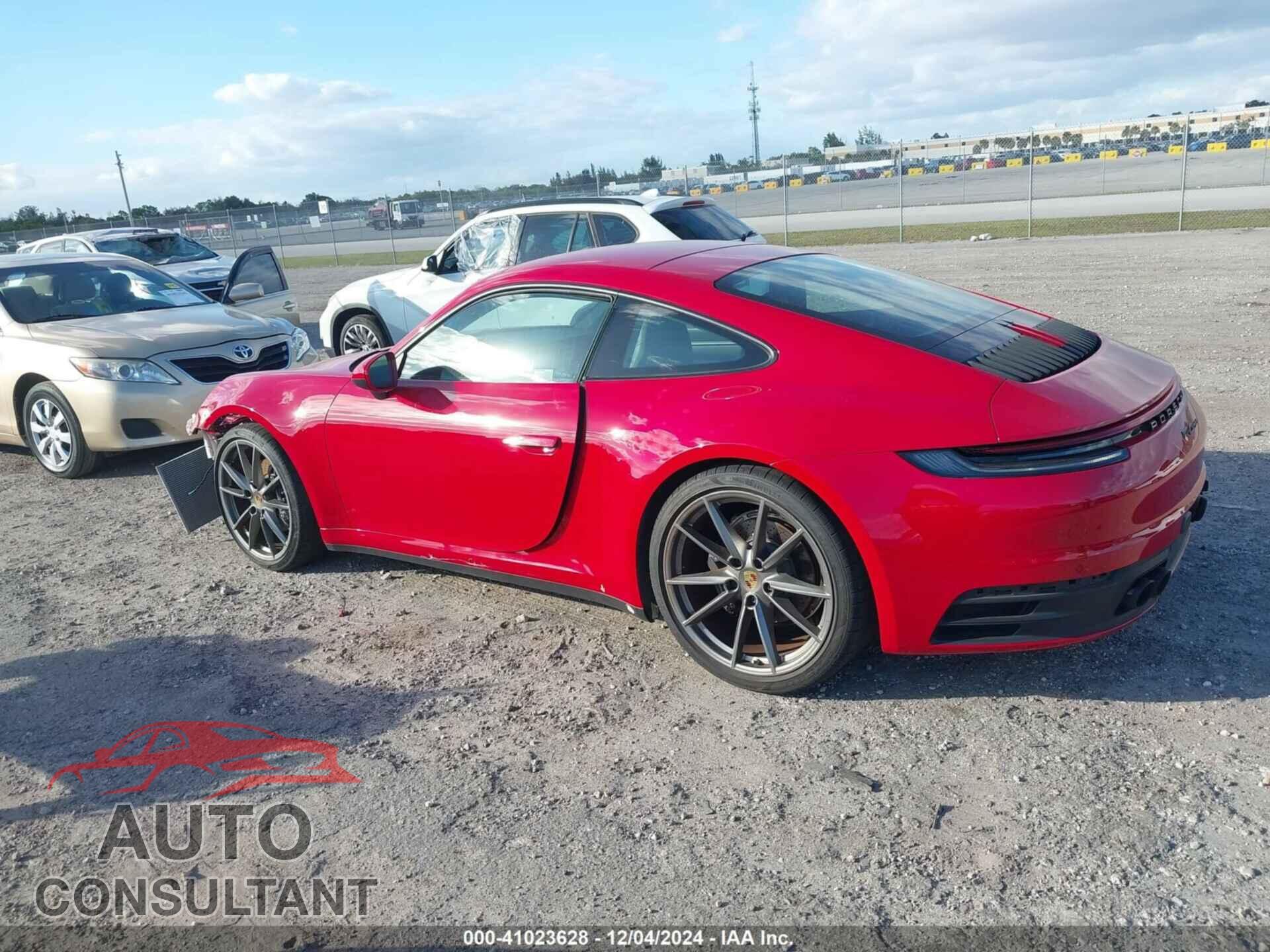 PORSCHE 911 2021 - WP0AA2A99MS205210