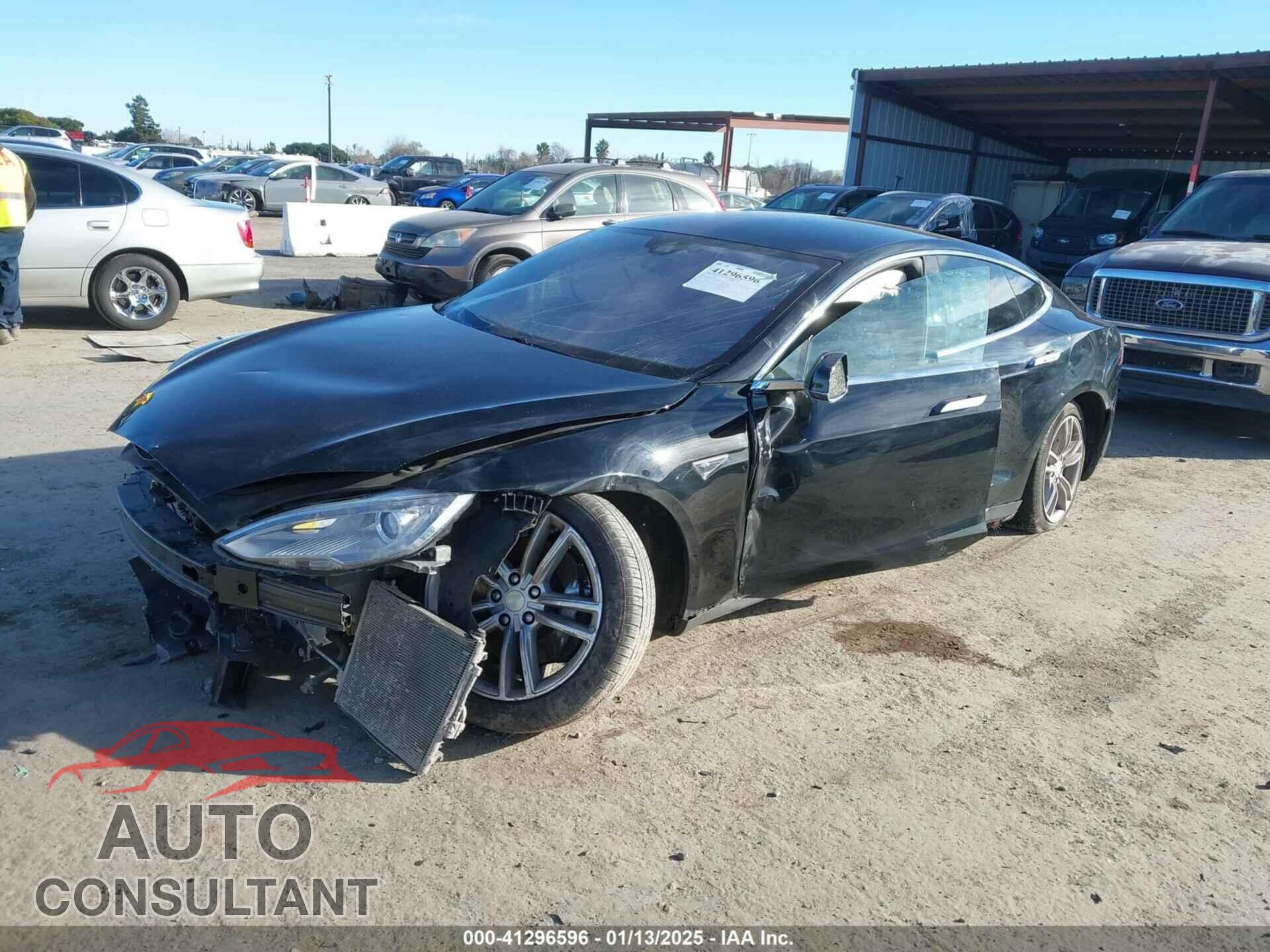 TESLA MODEL S 2015 - 5YJSA1E15FF116303