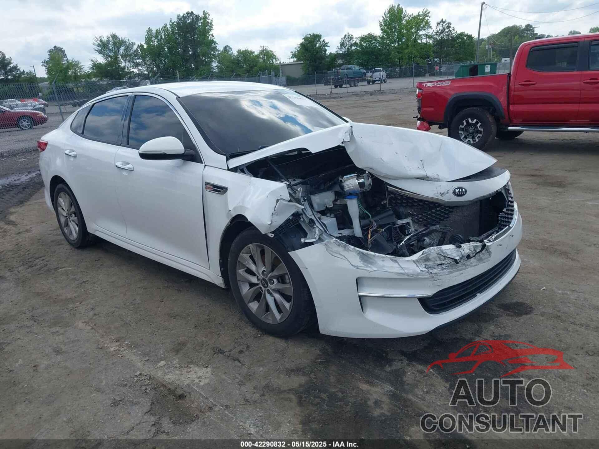 KIA OPTIMA 2018 - 5XXGU4L39JG252068