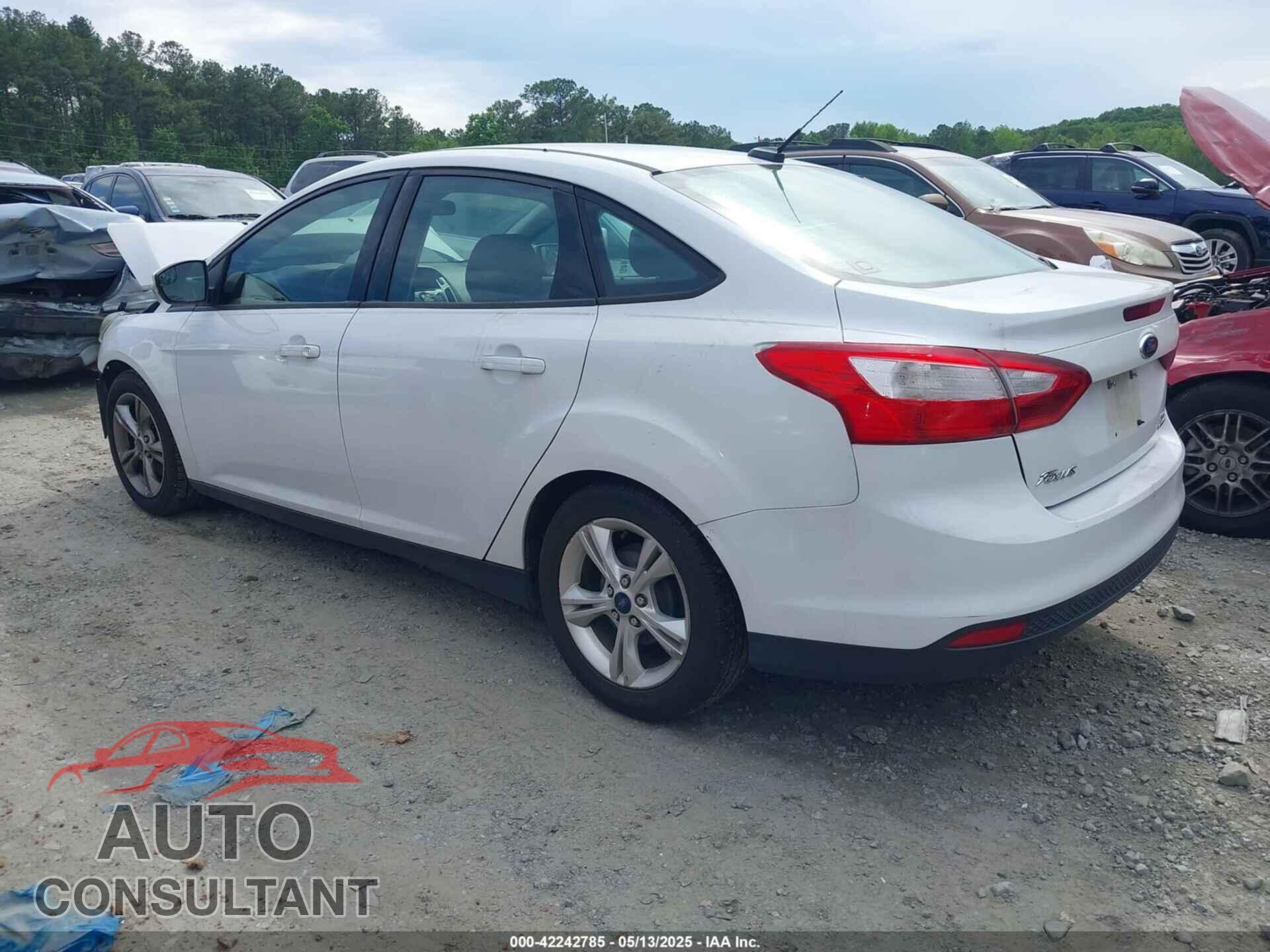 FORD FOCUS 2014 - 1FADP3F23EL179931