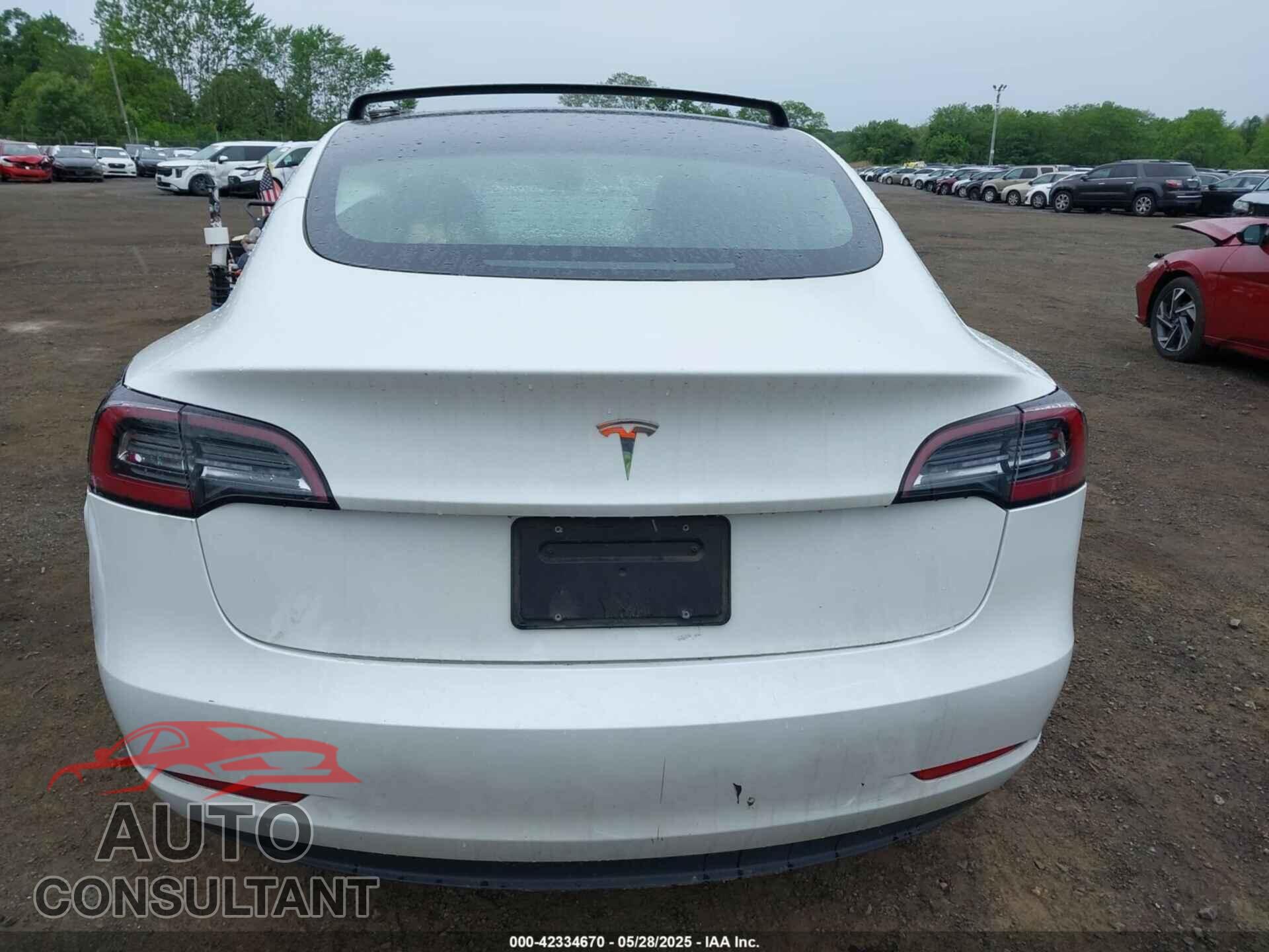 TESLA MODEL 3 2023 - 5YJ3E1EA7PF470141