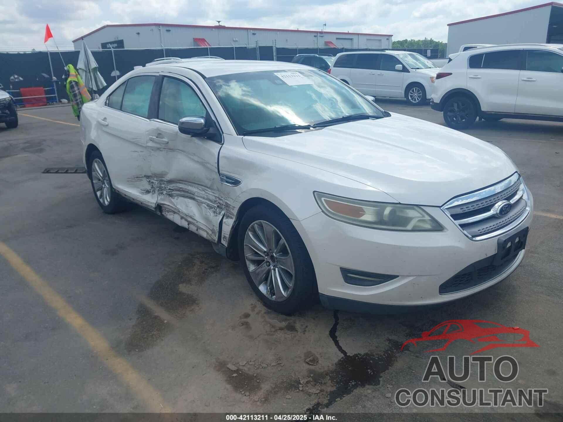 FORD TAURUS 2011 - 1FAHP2FW9BG138674