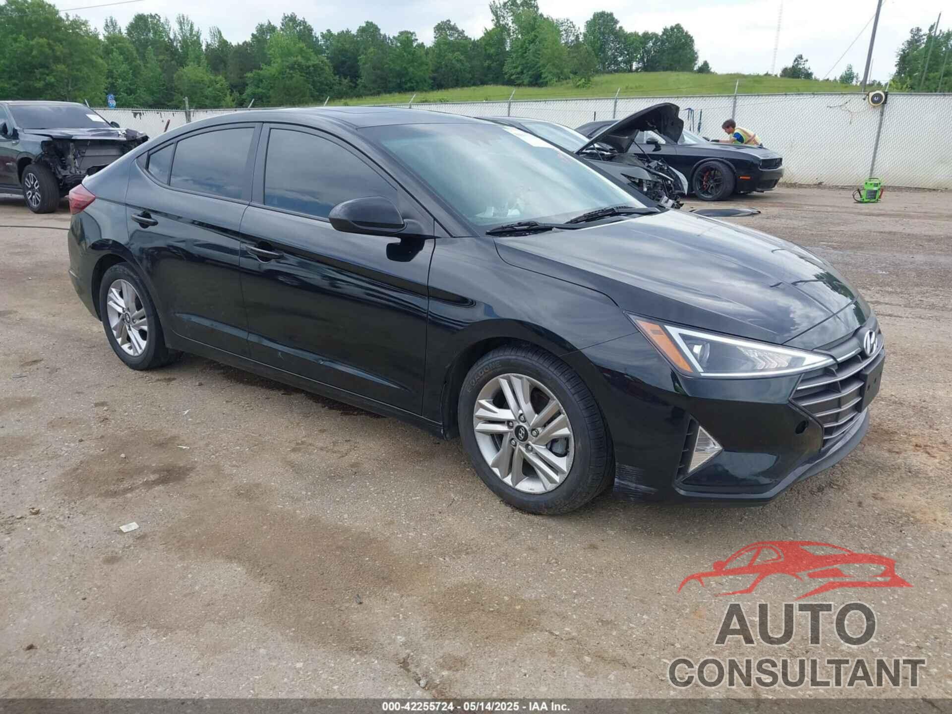 HYUNDAI ELANTRA 2019 - KMHD84LF4KU859097