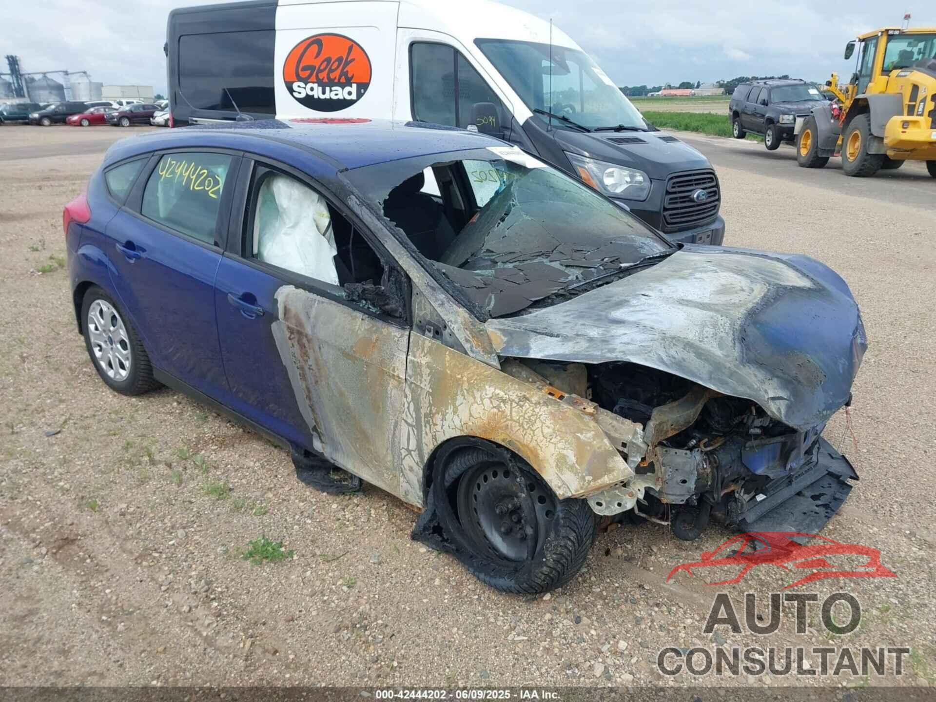 FORD FOCUS 2012 - 1FAHP3K28CL467402