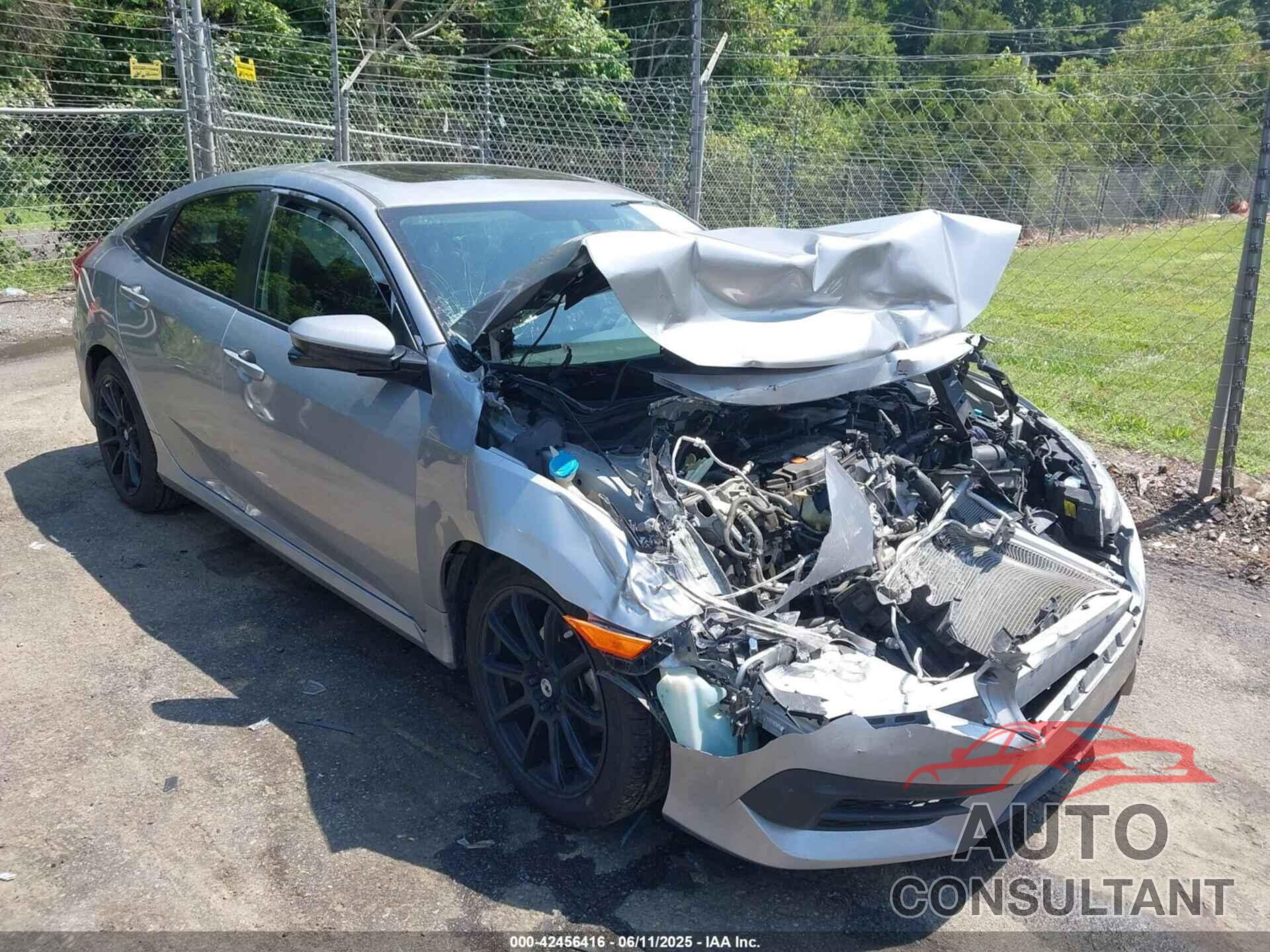 HONDA CIVIC 2018 - 2HGFC2F78JH551373
