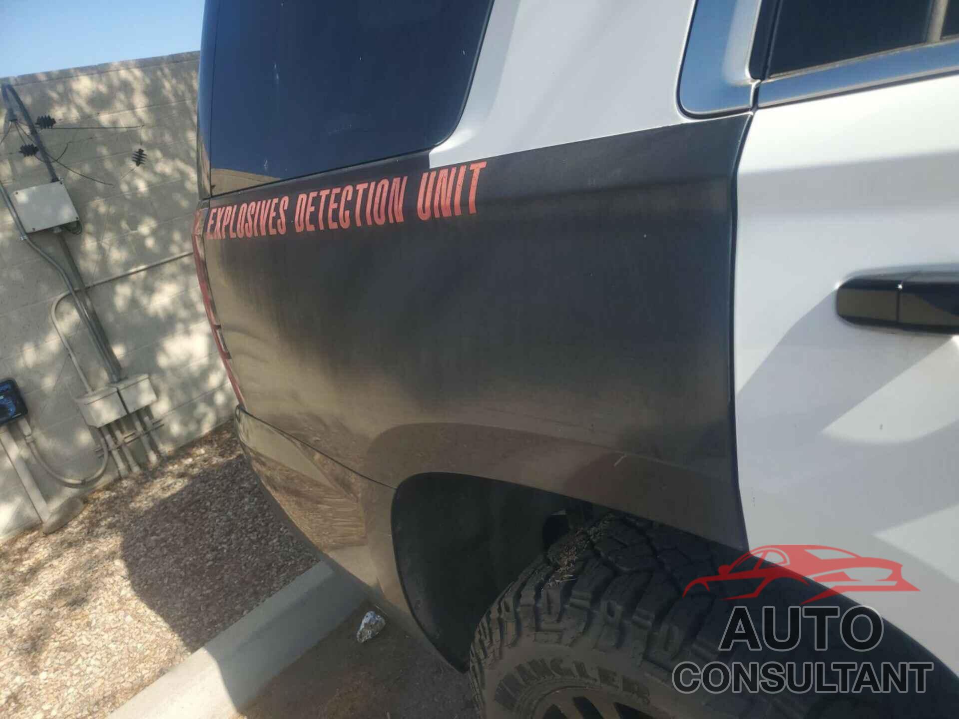 CHEVROLET TAHOE 2015 - 1GNSK3KC1FR280311