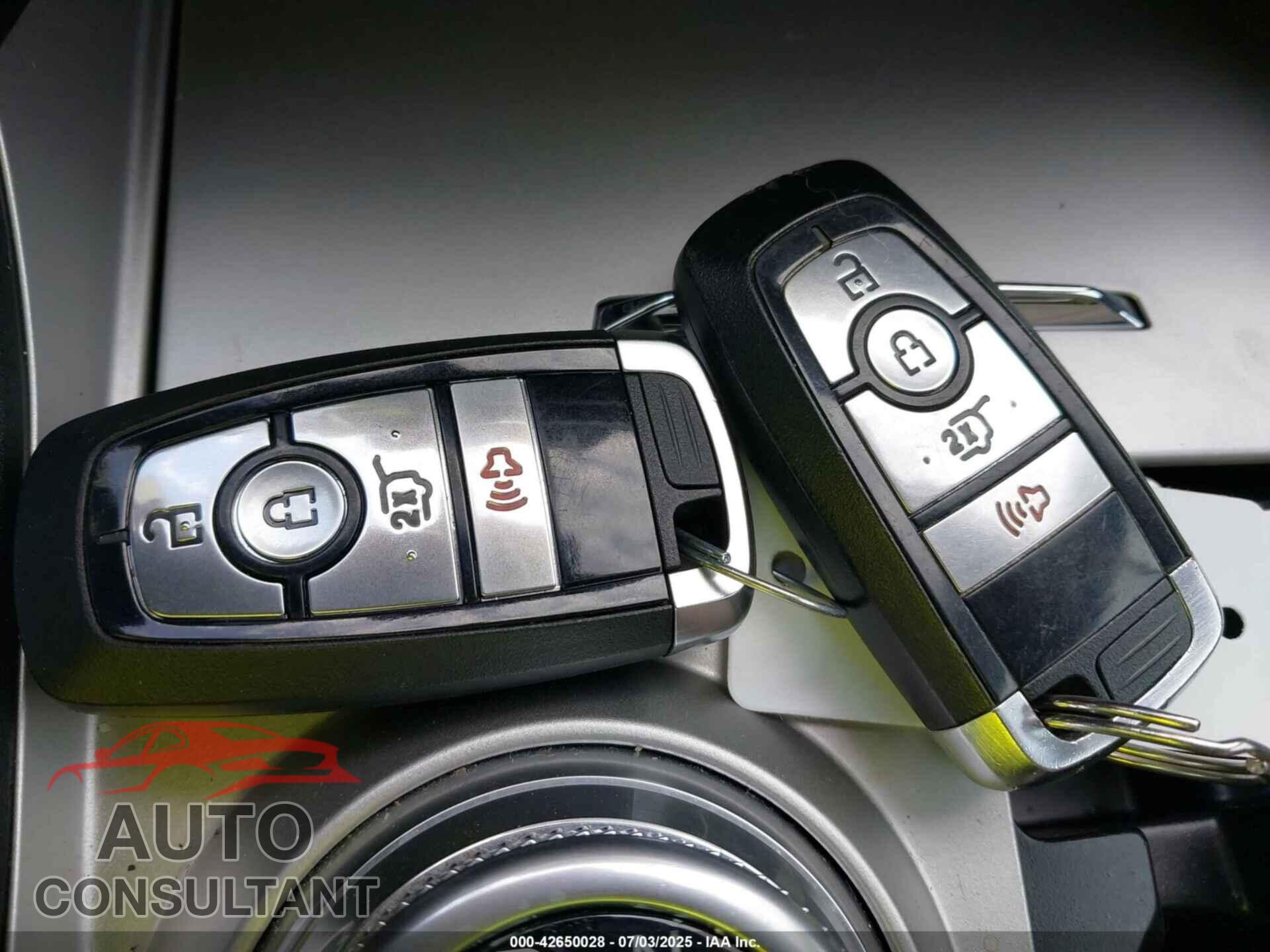 FORD EXPLORER 2023 - 1FMSK8DH2PGB02561