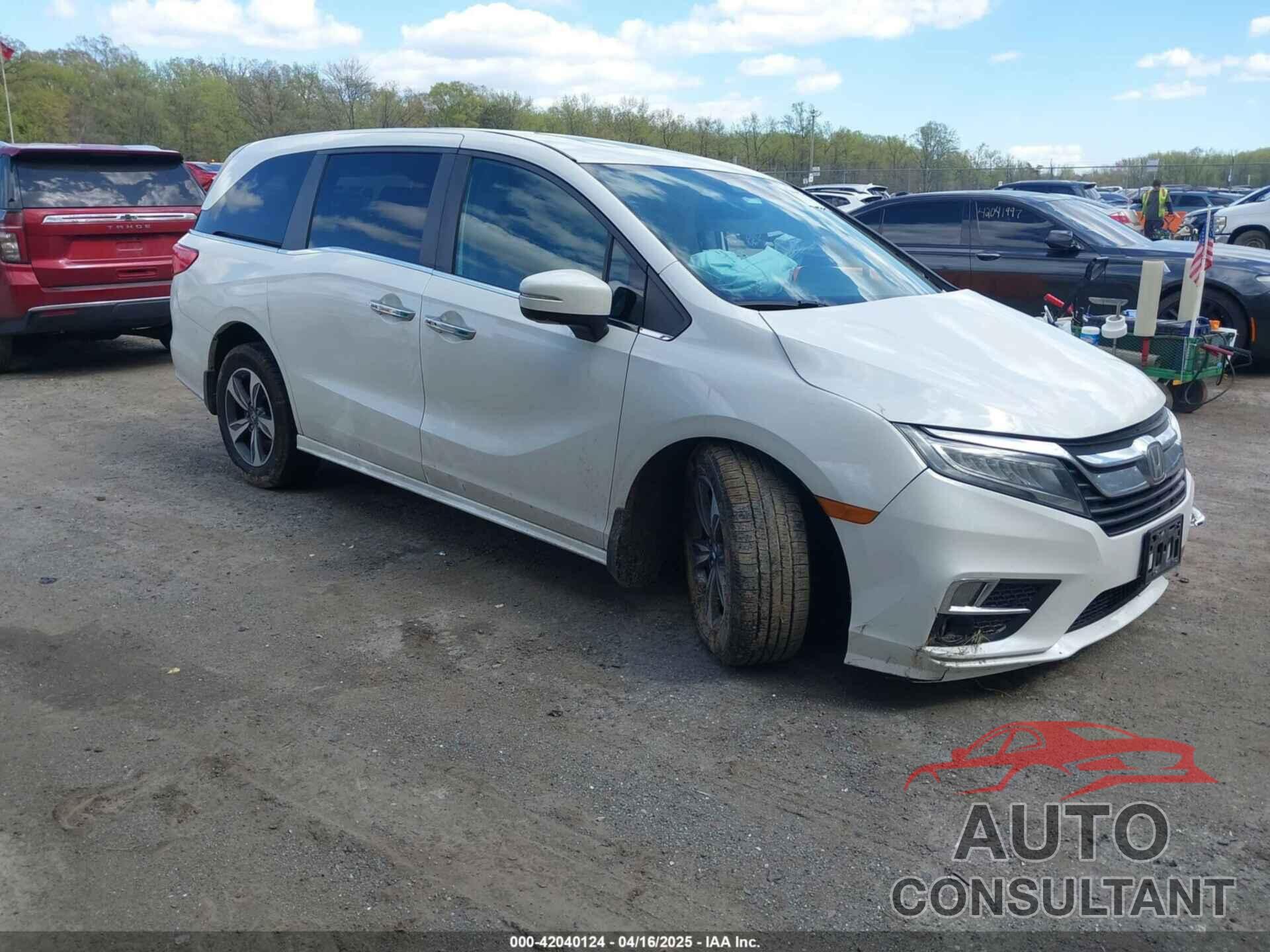 HONDA ODYSSEY 2018 - 5FNRL6H81JB023530