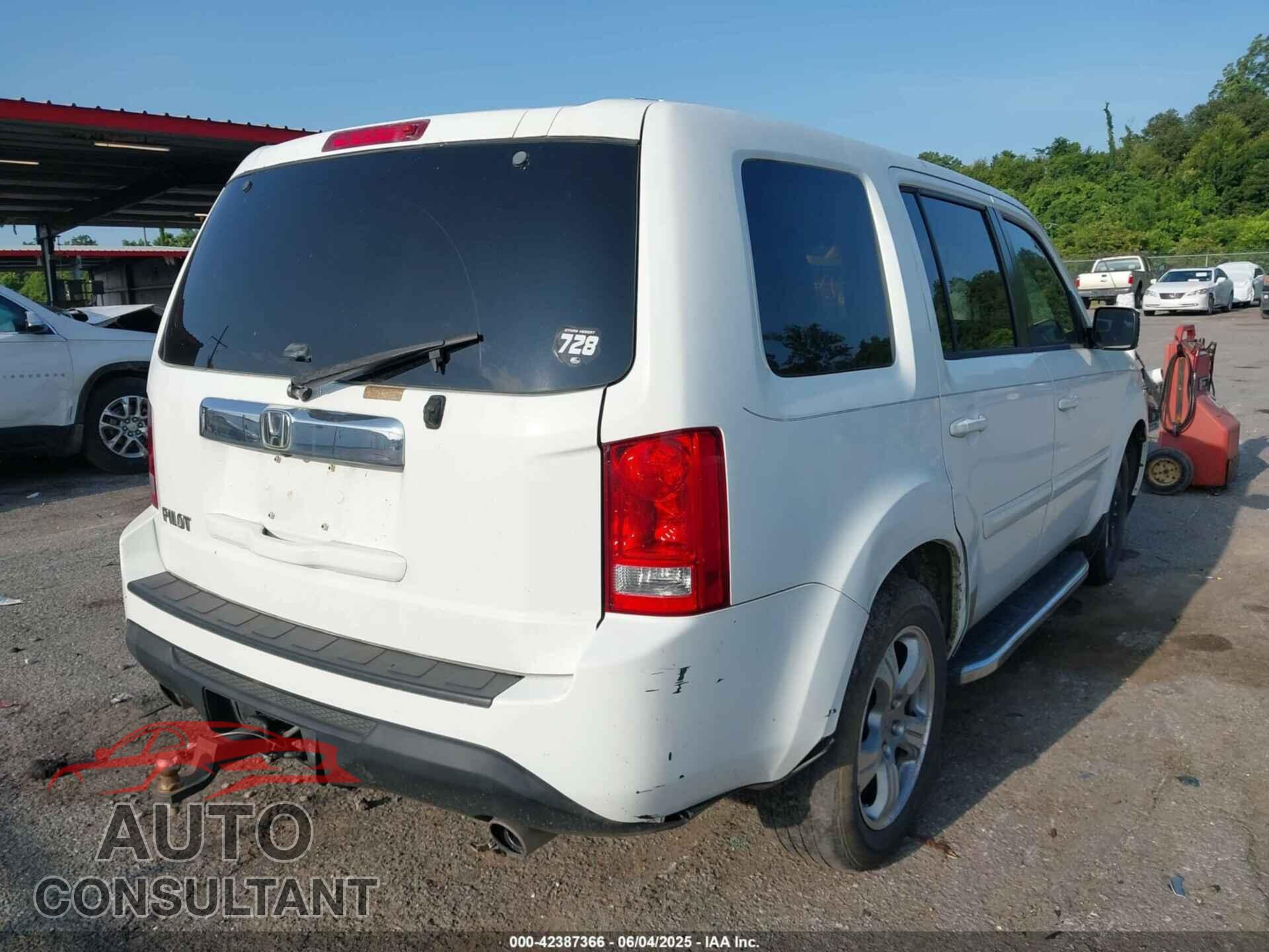 HONDA PILOT 2013 - 5FNYF3H62DB036193