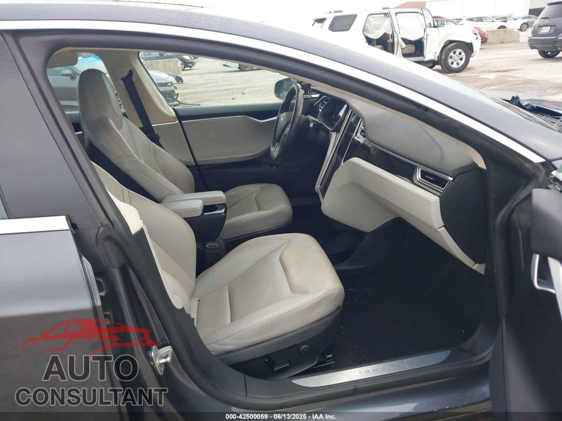 TESLA MODEL S 2016 - 5YJSA1E26GF123531