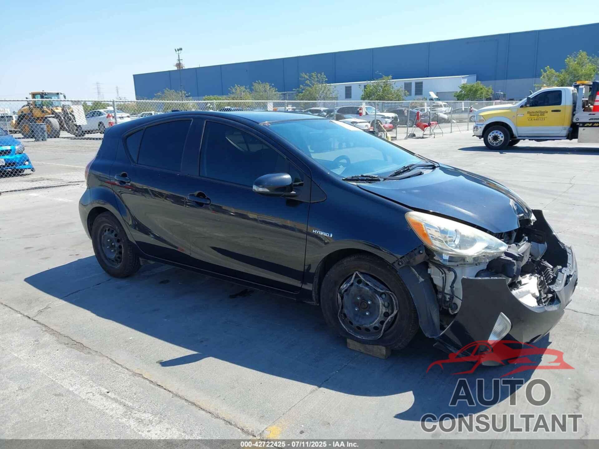 TOYOTA PRIUS C 2016 - JTDKDTB30G1121167
