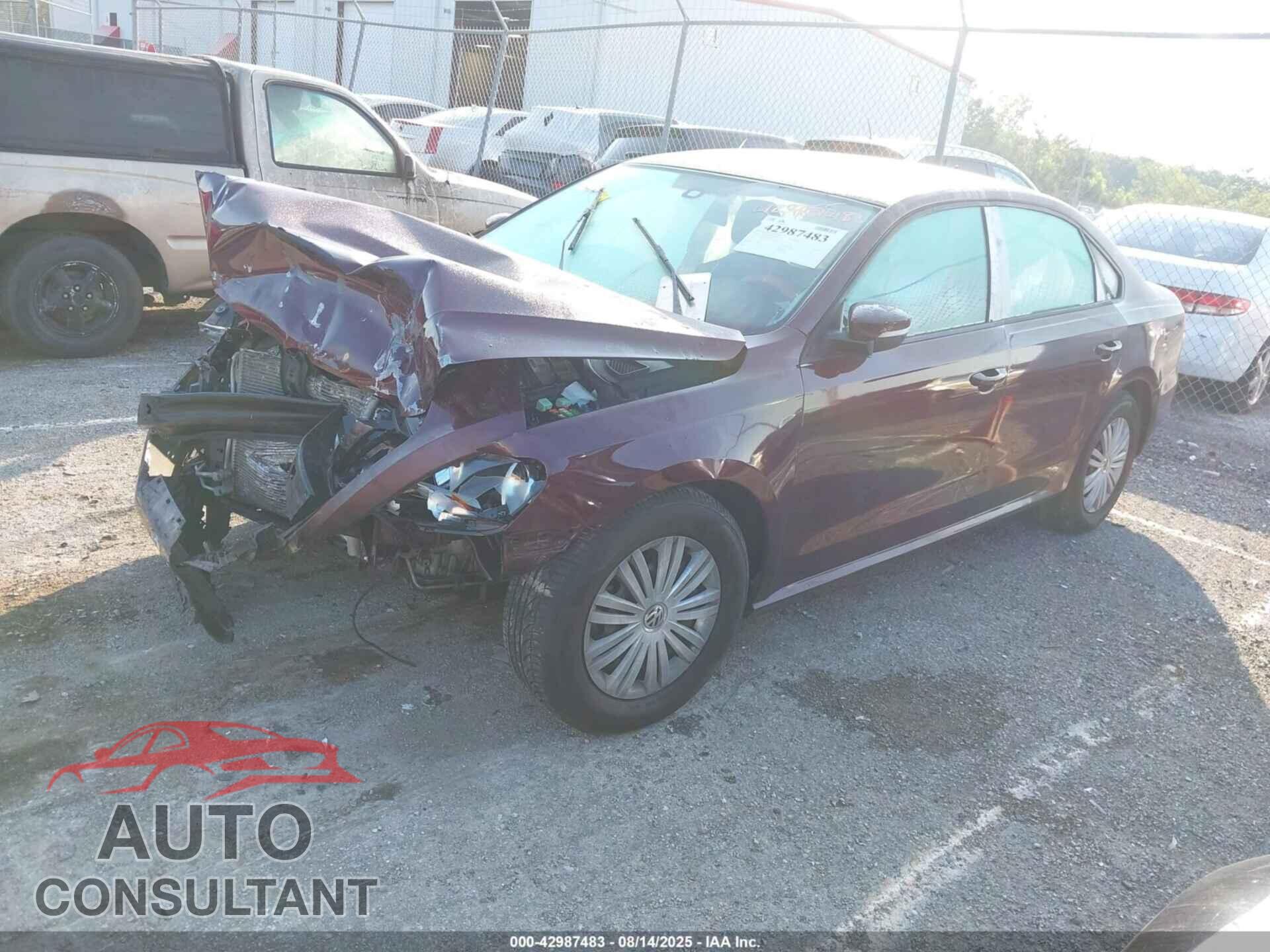 VOLKSWAGEN PASSAT 2014 - 1VWAP7A31EC005955