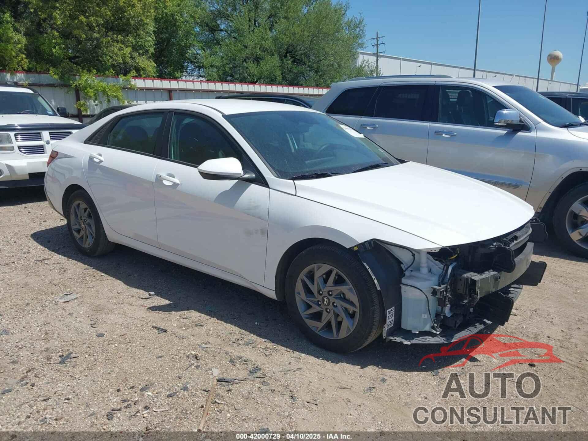 HYUNDAI ELANTRA 2024 - KMHLM4DG5RU808488