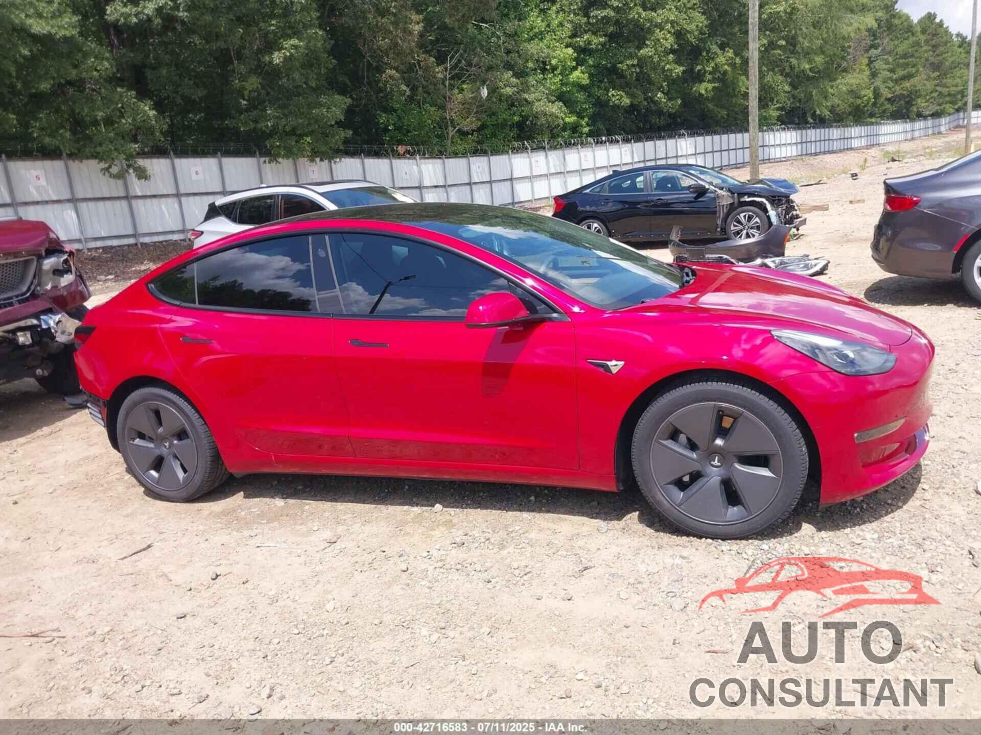 TESLA MODEL 3 2021 - 5YJ3E1EBXMF045100