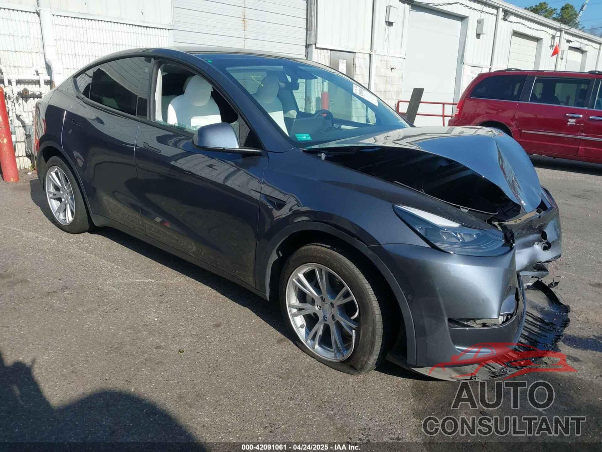 TESLA MODEL Y 2022 - 7SAYGDEE0NF563331