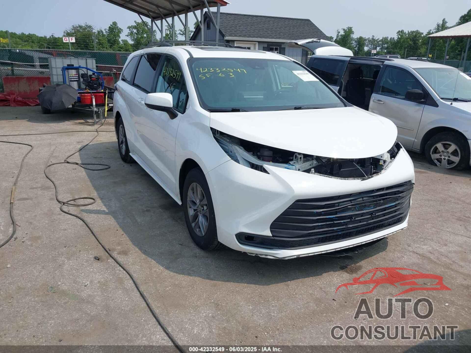 TOYOTA SIENNA 2022 - 5TDBRKEC0NS087867