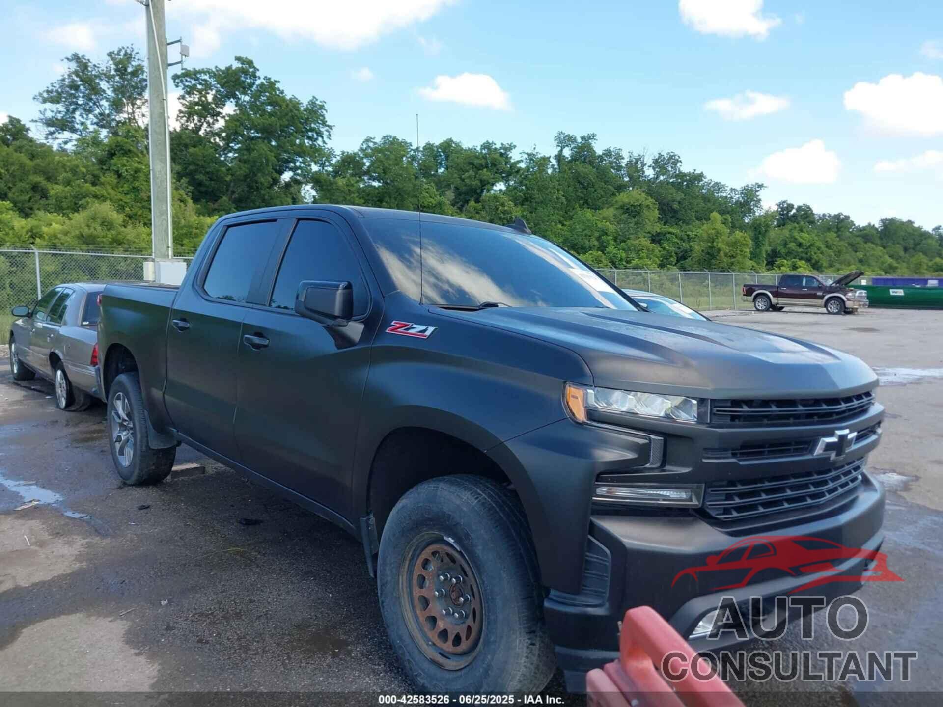 CHEVROLET SILVERADO 1500 2021 - 1GCUYEED5MZ407896
