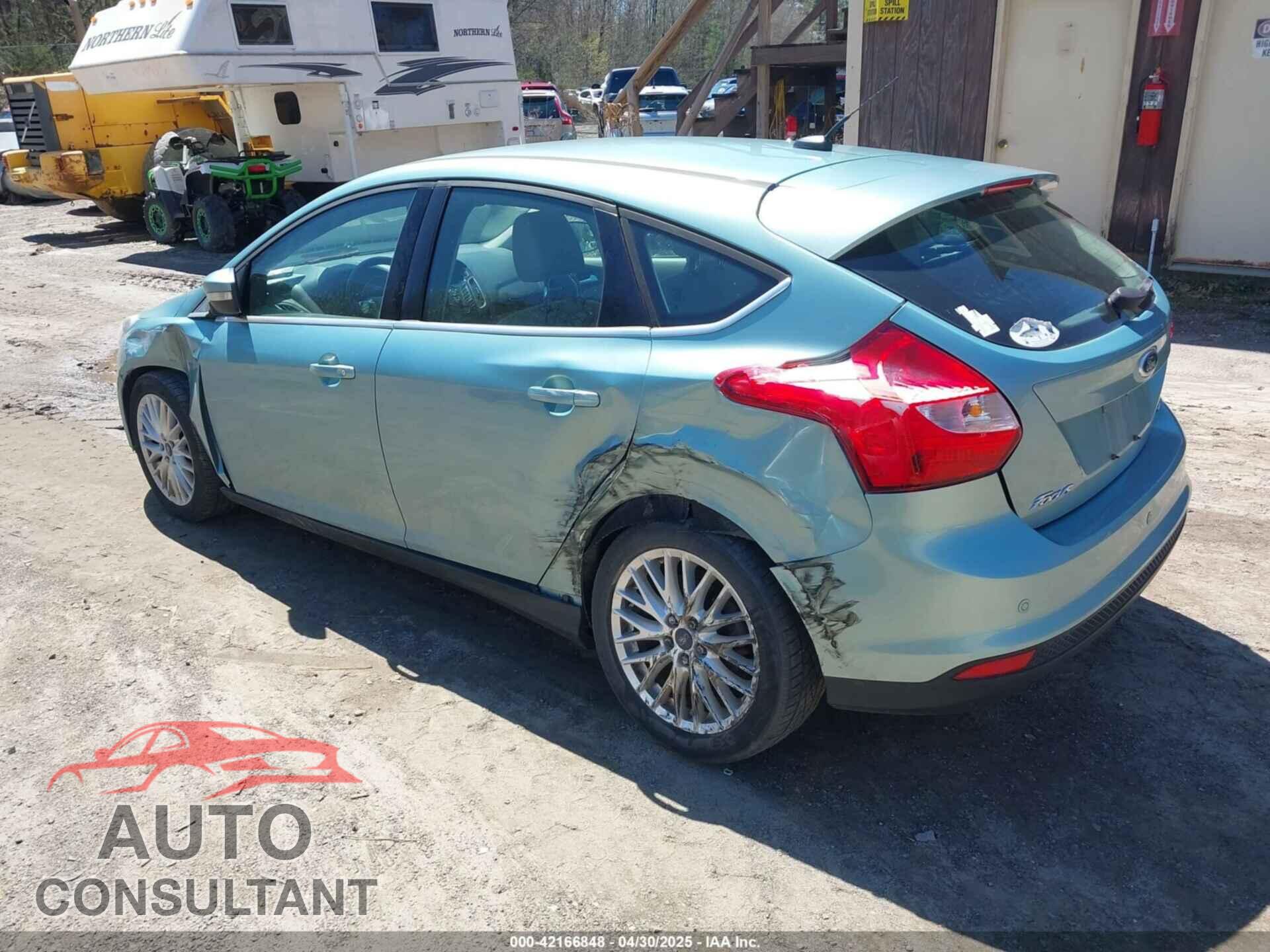 FORD FOCUS 2012 - 1FAHP3M2XCL302254