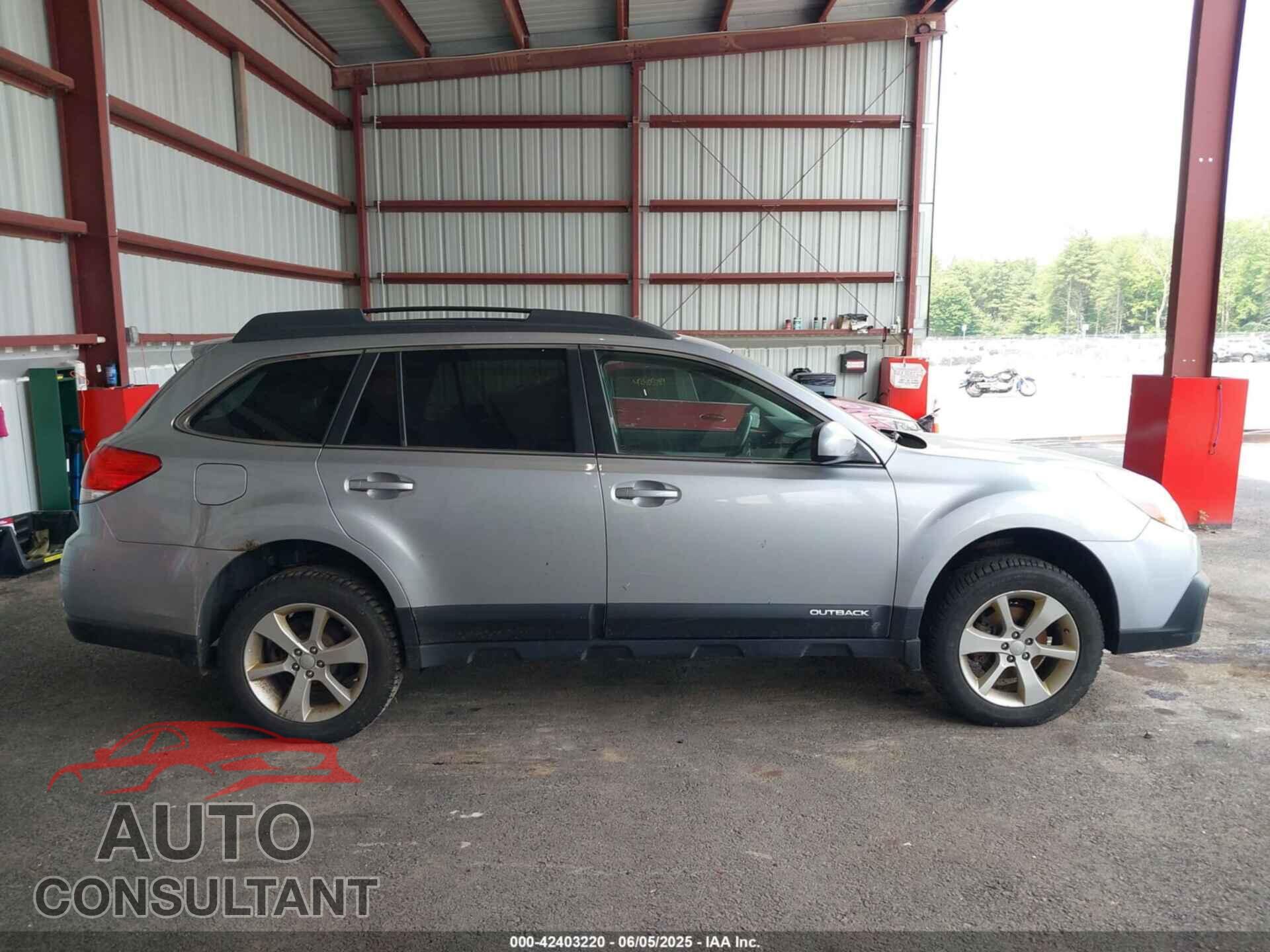 SUBARU OUTBACK 2013 - 4S4BRBCC2D3201818