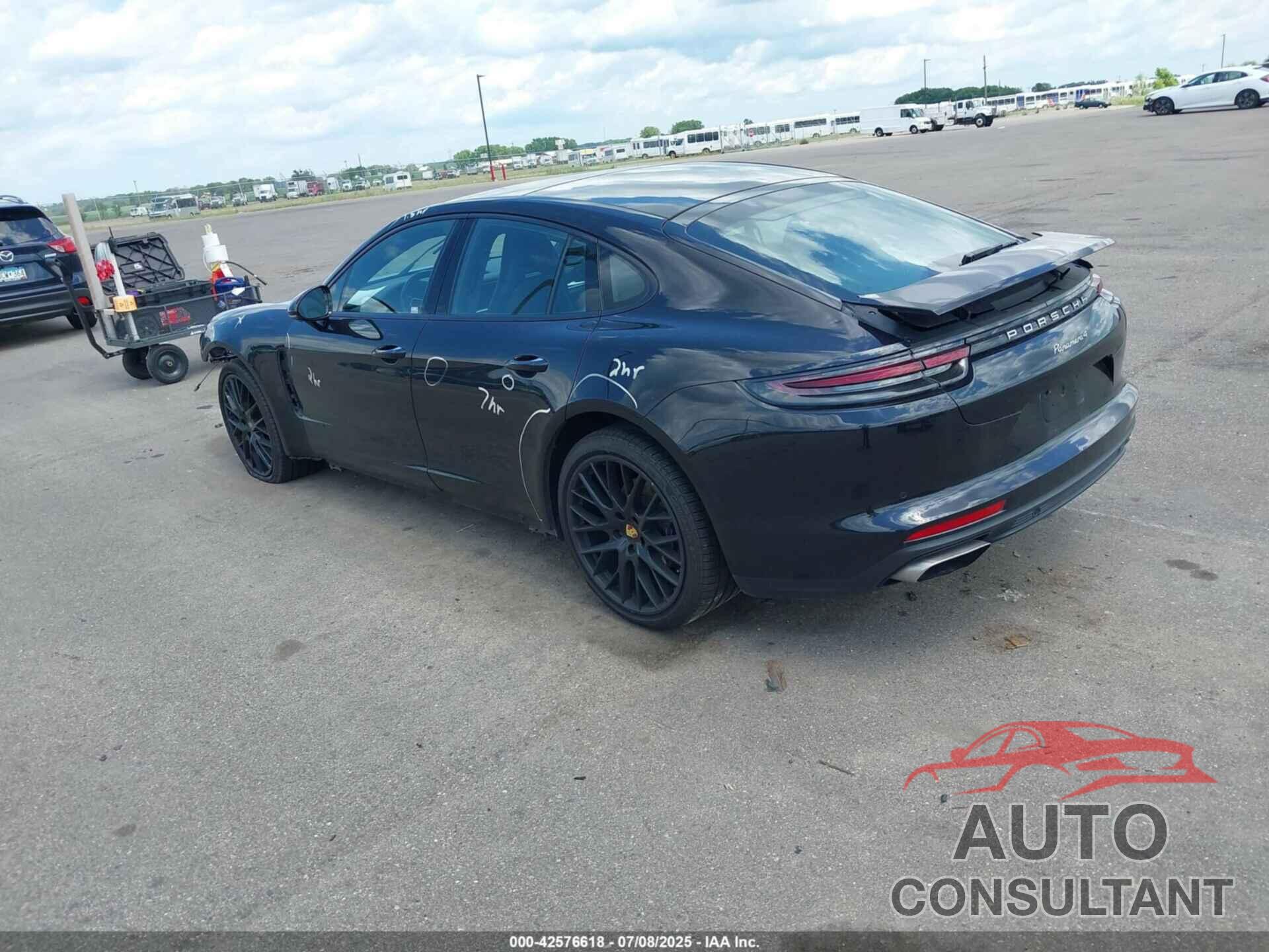 PORSCHE PANAMERA 2018 - WP0AA2A77JL100086