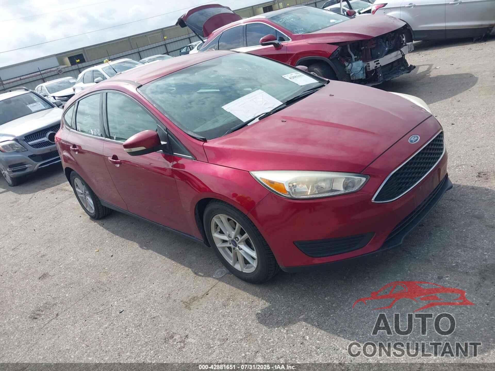 FORD FOCUS 2017 - 1FADP3K28HL209676