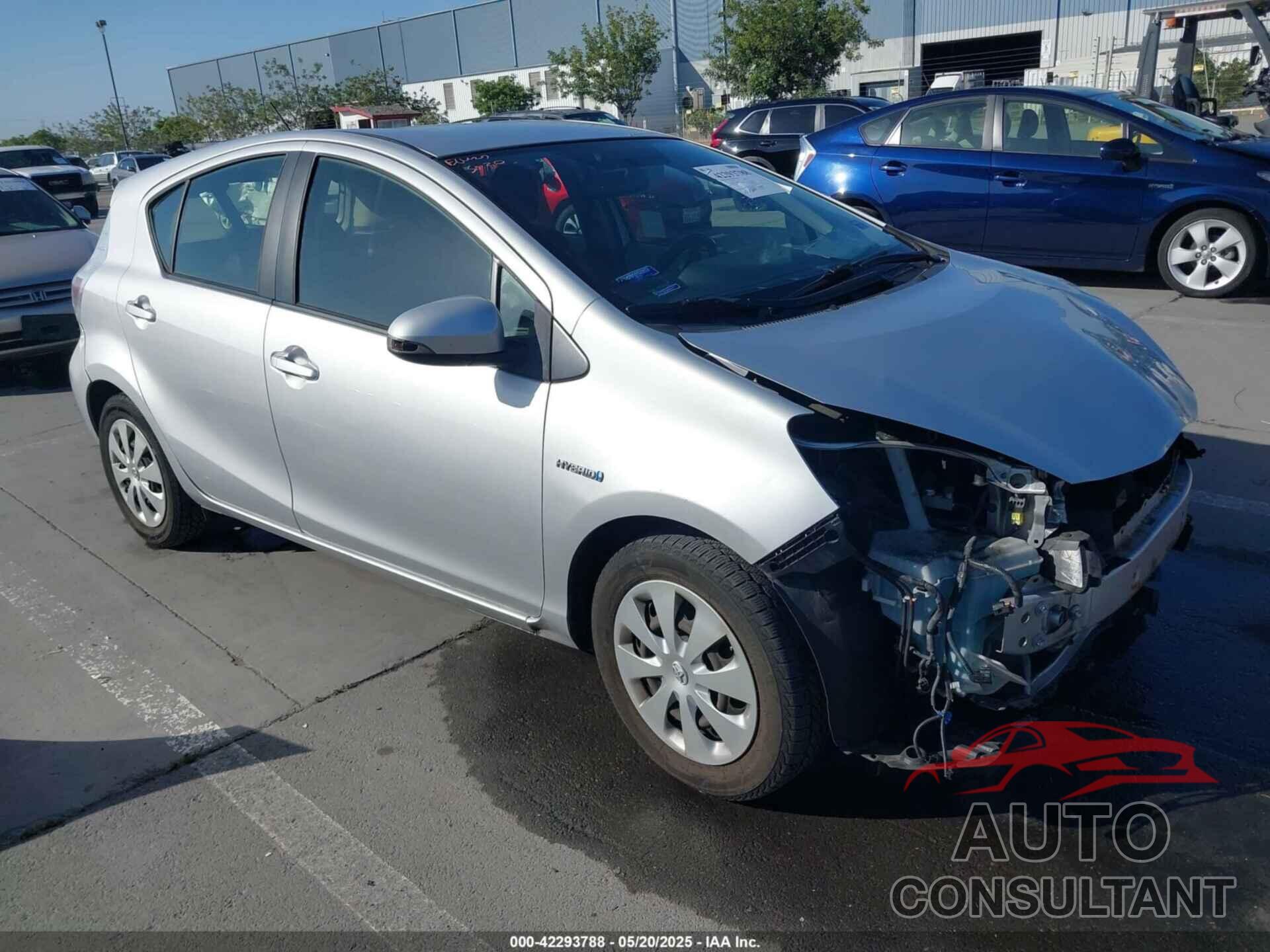 TOYOTA PRIUS C 2014 - JTDKDTB32E1065570