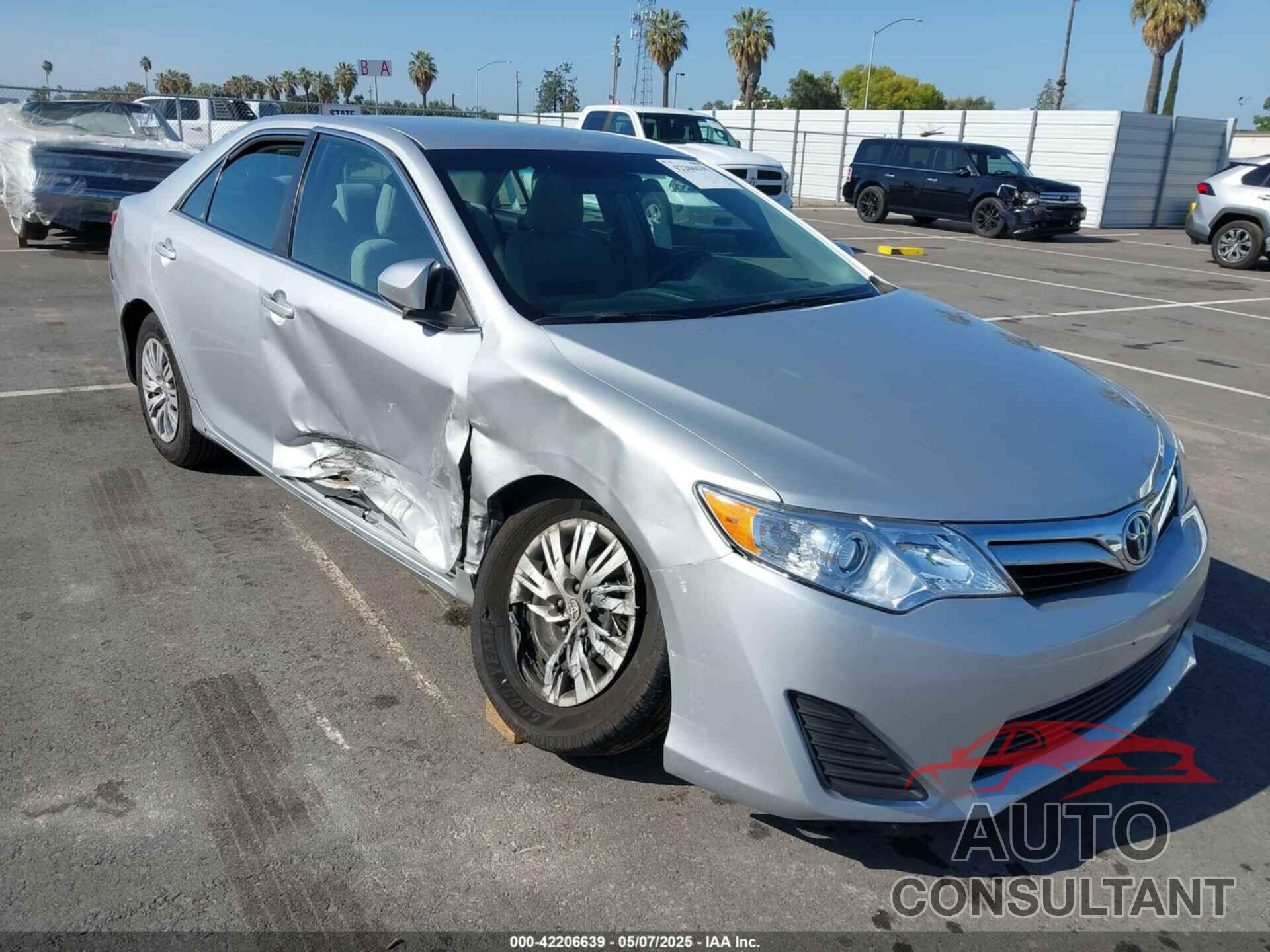 TOYOTA CAMRY 2014 - 4T4BF1FK5ER442960