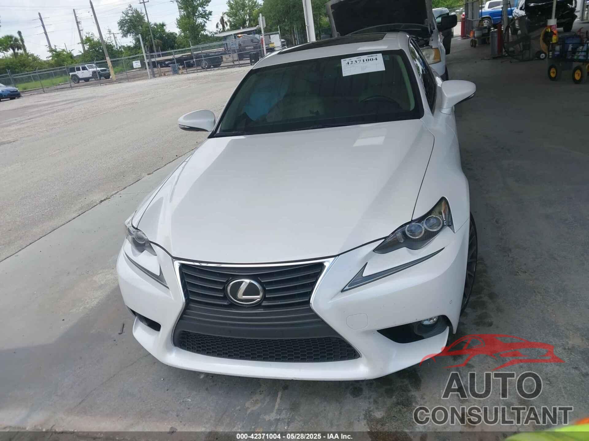 LEXUS IS 200T 2016 - JTHBA1D20G5002916