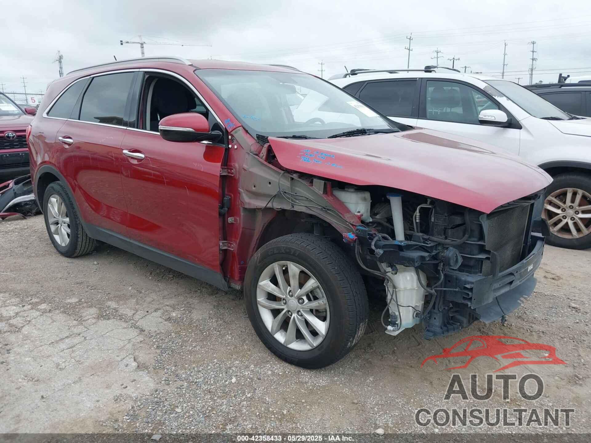 KIA SORENTO 2017 - 5XYPG4A55HG211180