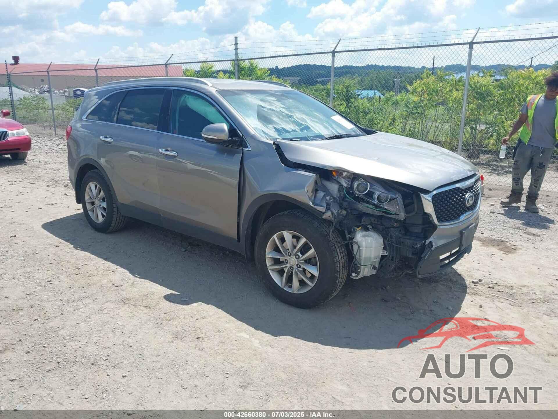 KIA SORENTO 2017 - 5XYPG4A33HG191803