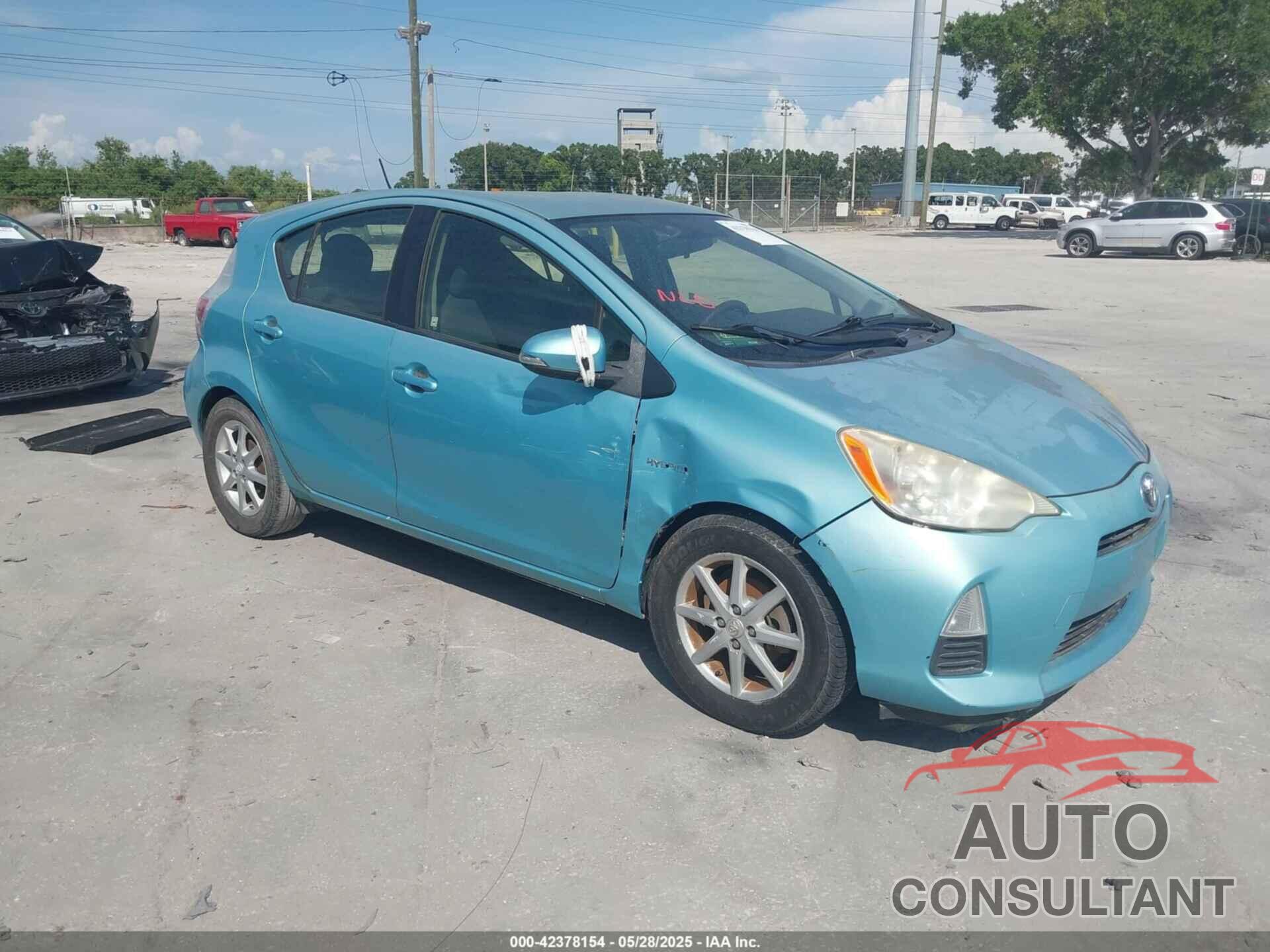 TOYOTA PRIUS C 2013 - JTDKDTB38D1039697