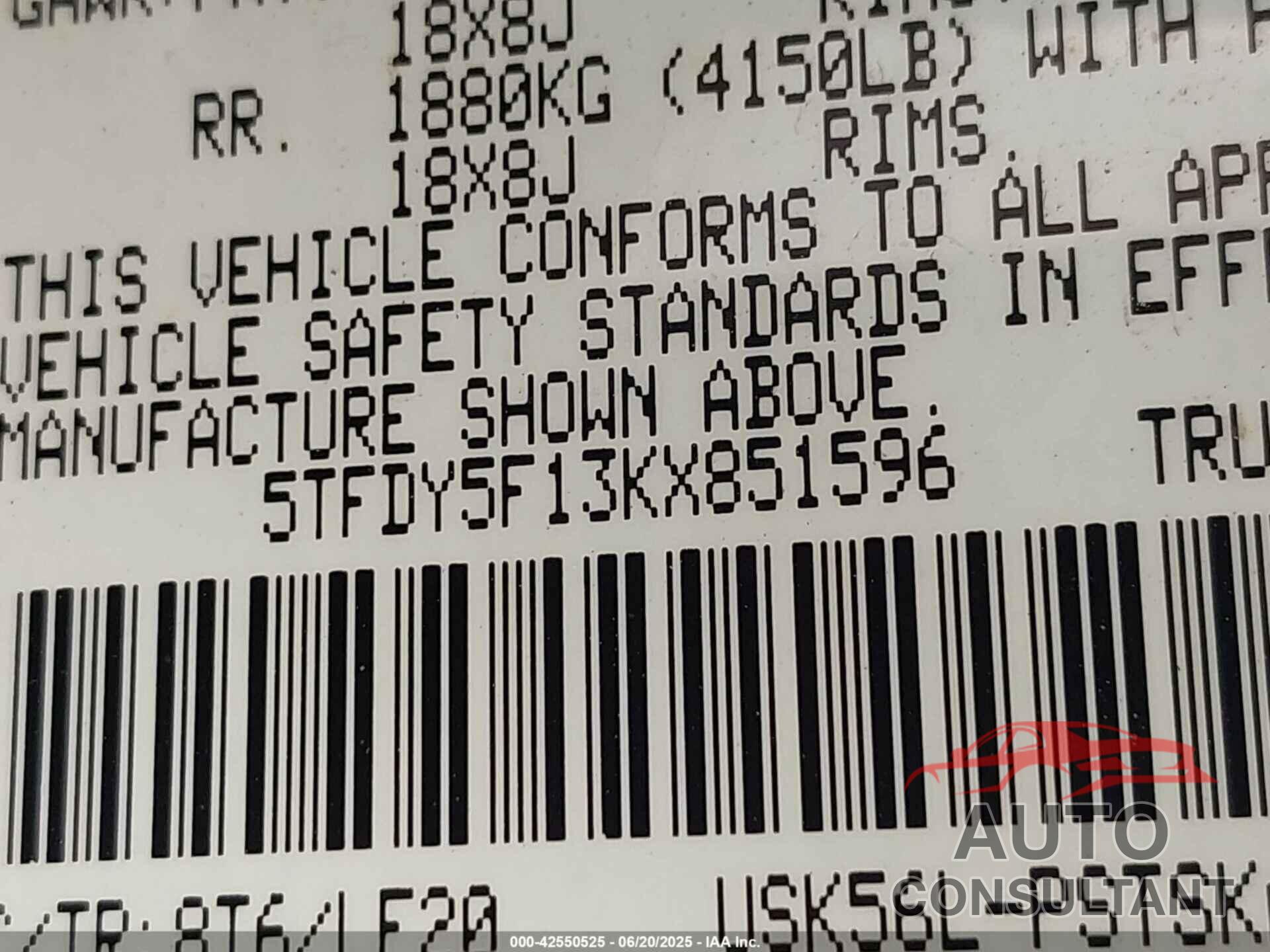 TOYOTA TUNDRA 2019 - 5TFDY5F13KX851596