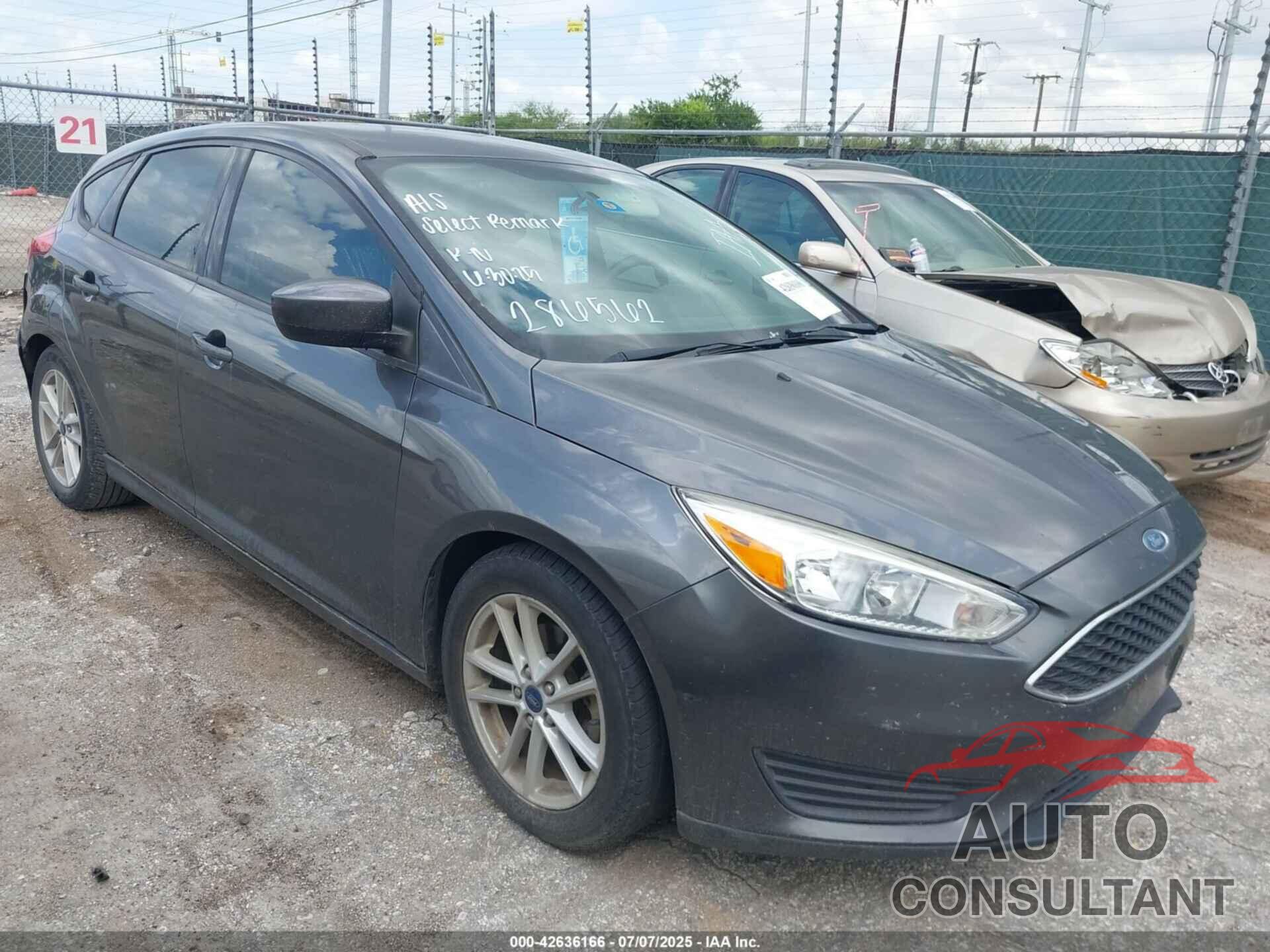FORD FOCUS 2018 - 1FADP3K27JL286562