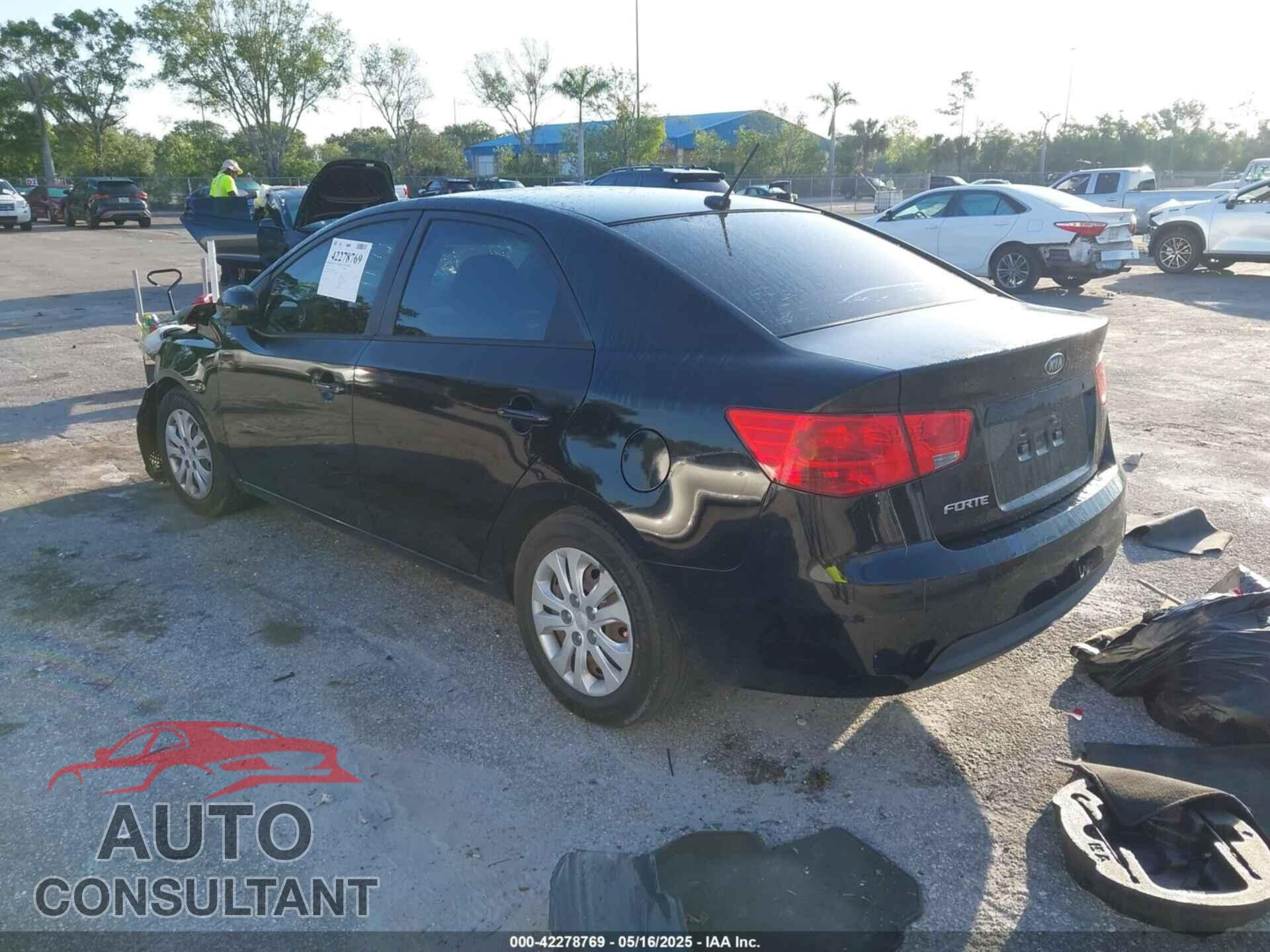 KIA FORTE 2013 - KNAFT4A2XD5672159