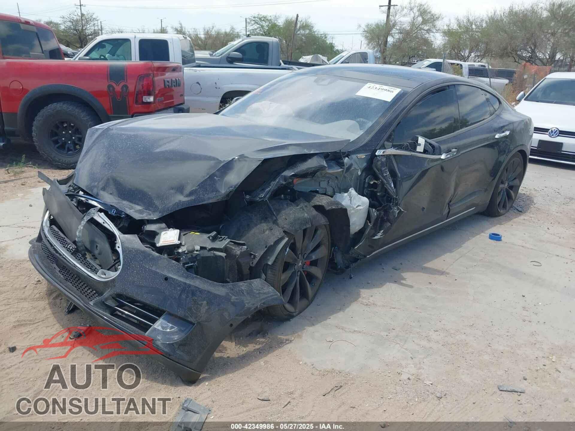TESLA MODEL S 2015 - 5YJSA1V48FF100364
