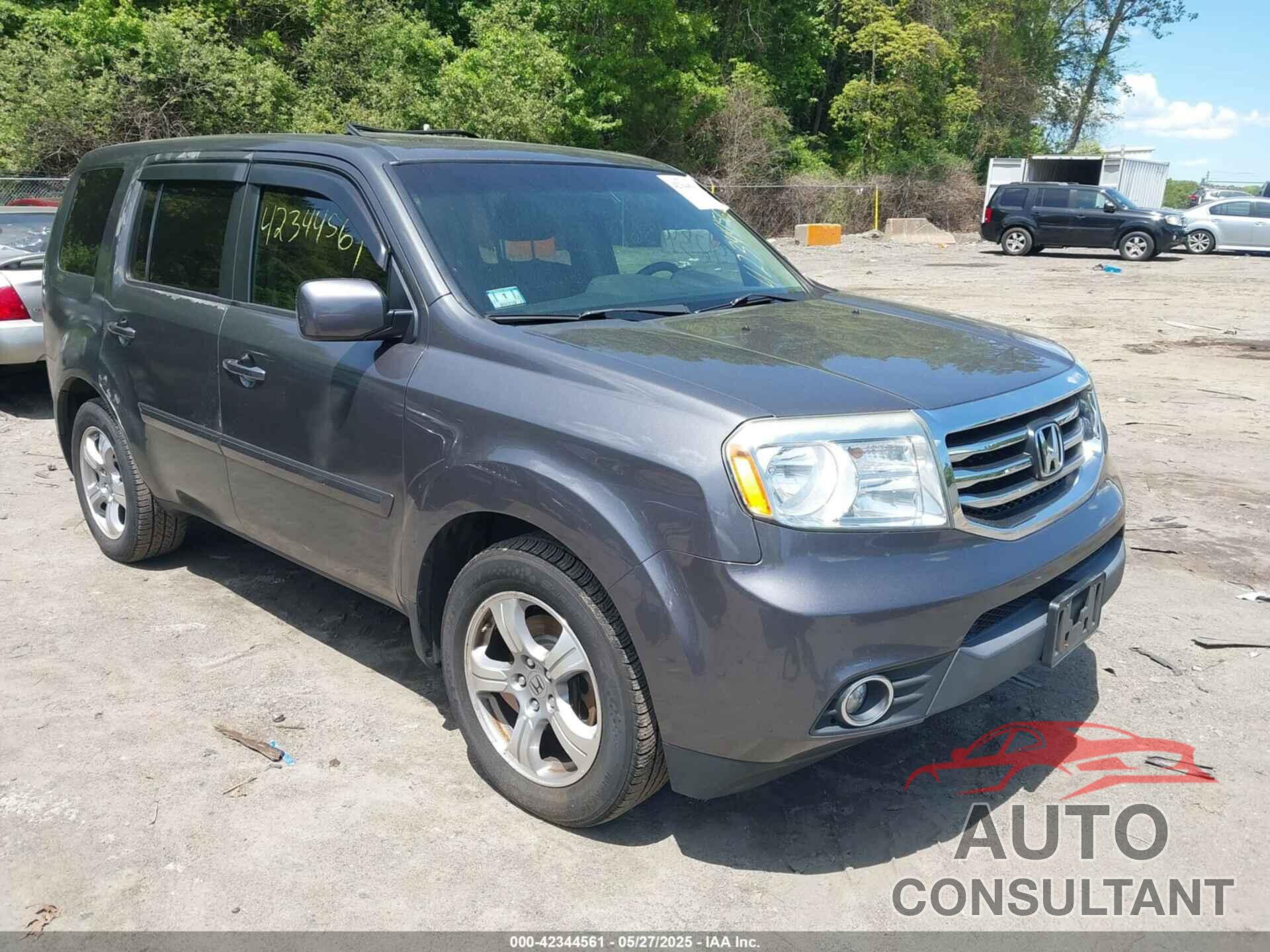 HONDA PILOT 2015 - 5FNYF4H53FB046845
