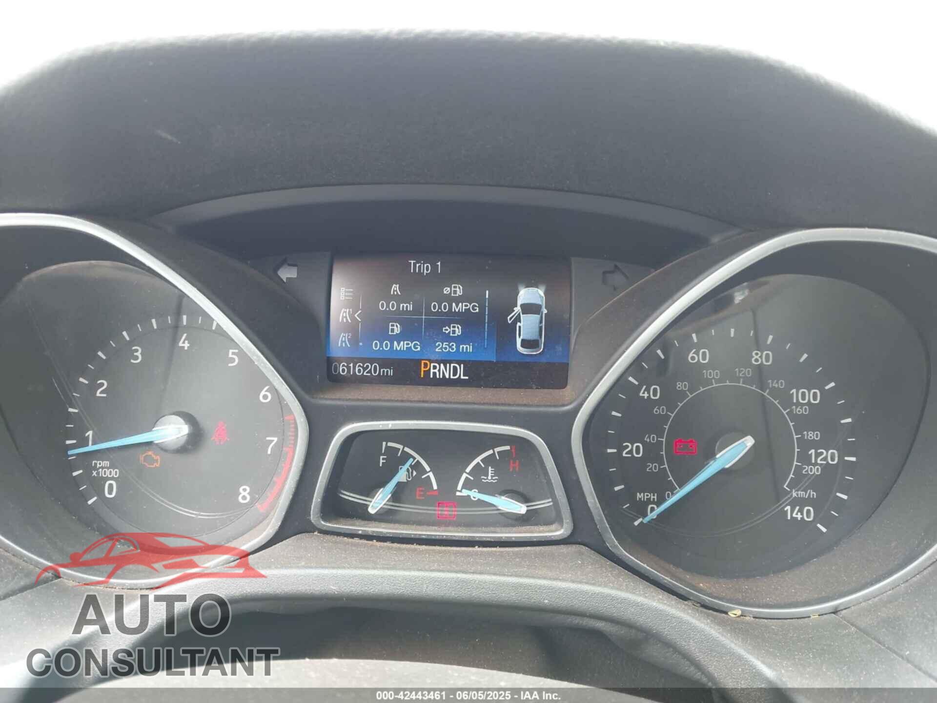 FORD FOCUS 2016 - 1FADP3E20GL307000